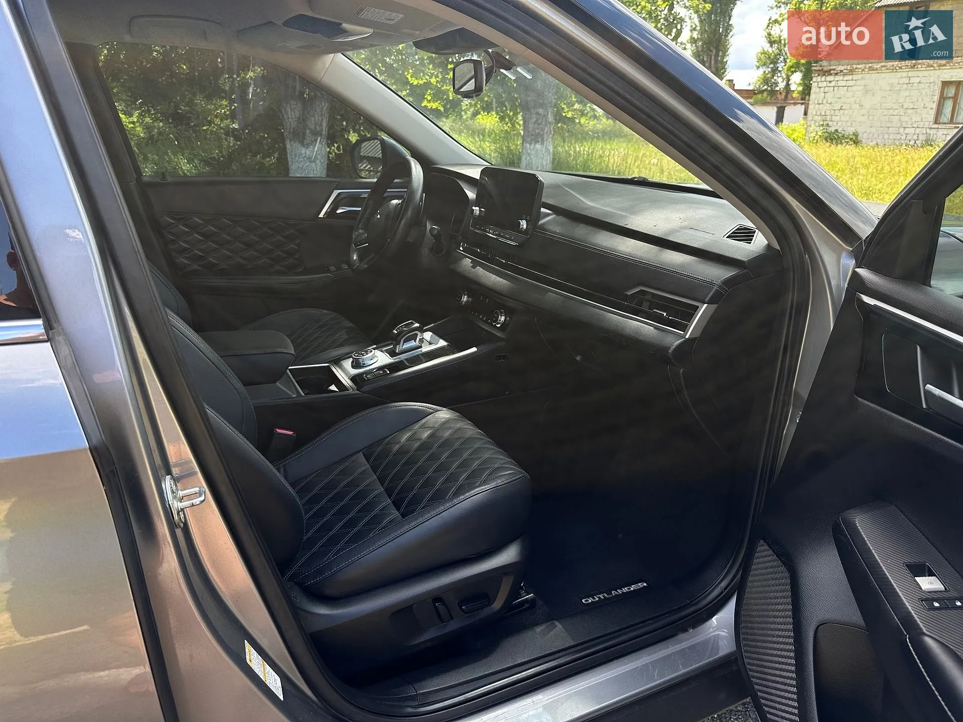 2022 Mitsubishi Outlander - мініатюра 18