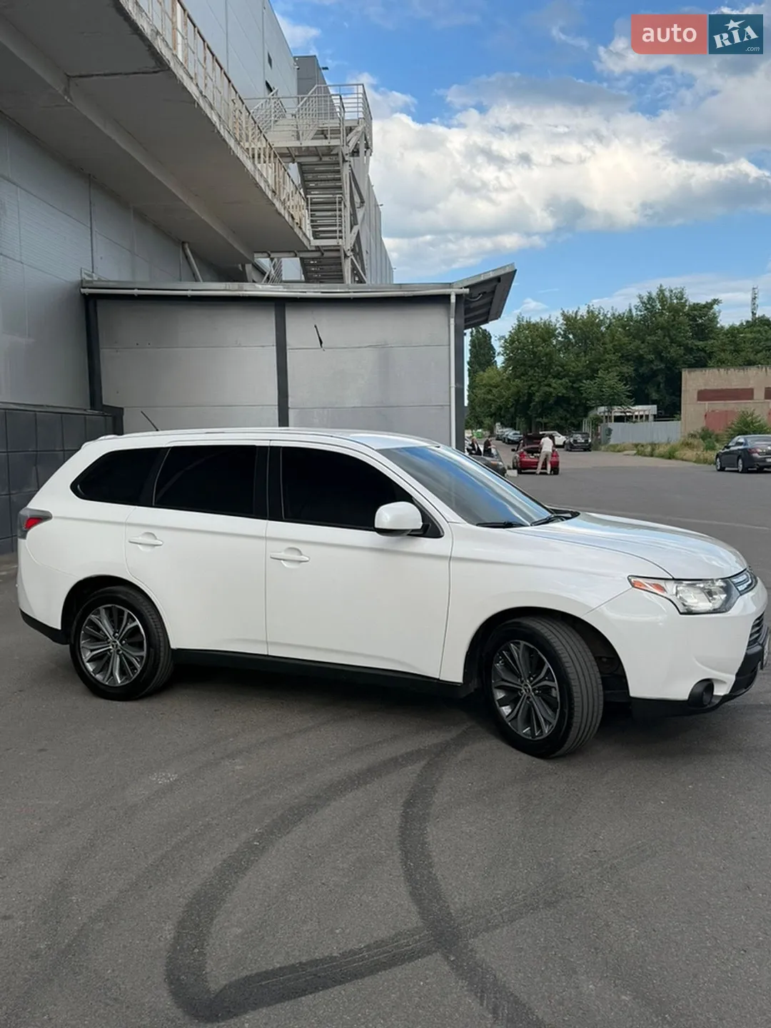 2013 Mitsubishi Outlander - мініатюра 10