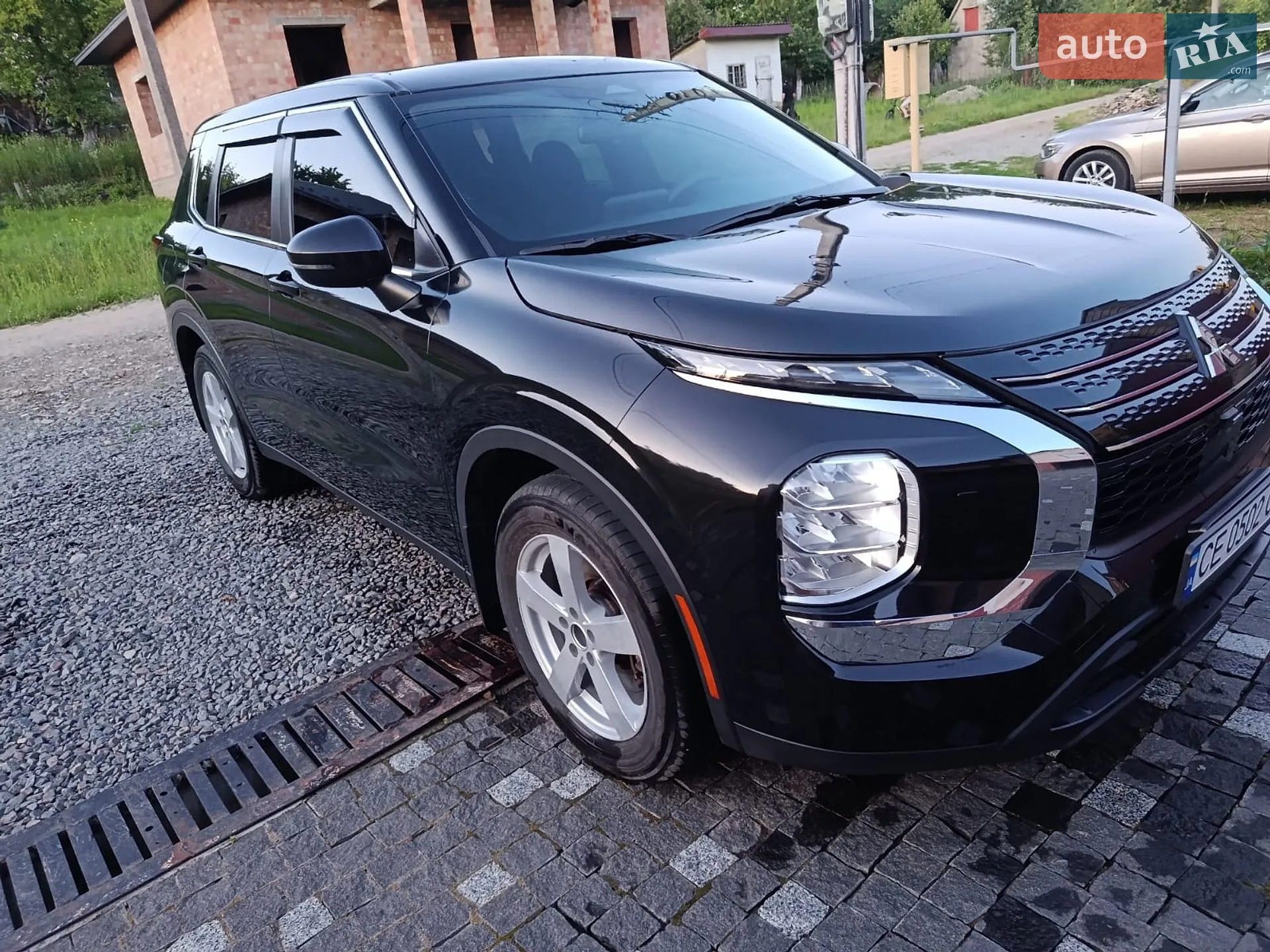 2022 Mitsubishi Outlander - мініатюра 3
