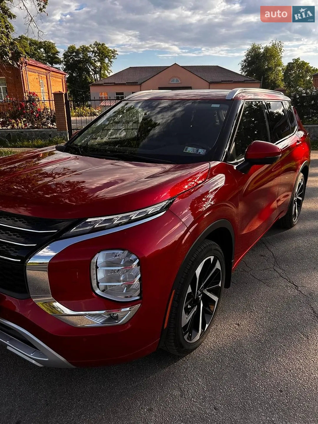 2024 Mitsubishi Outlander - мініатюра 8