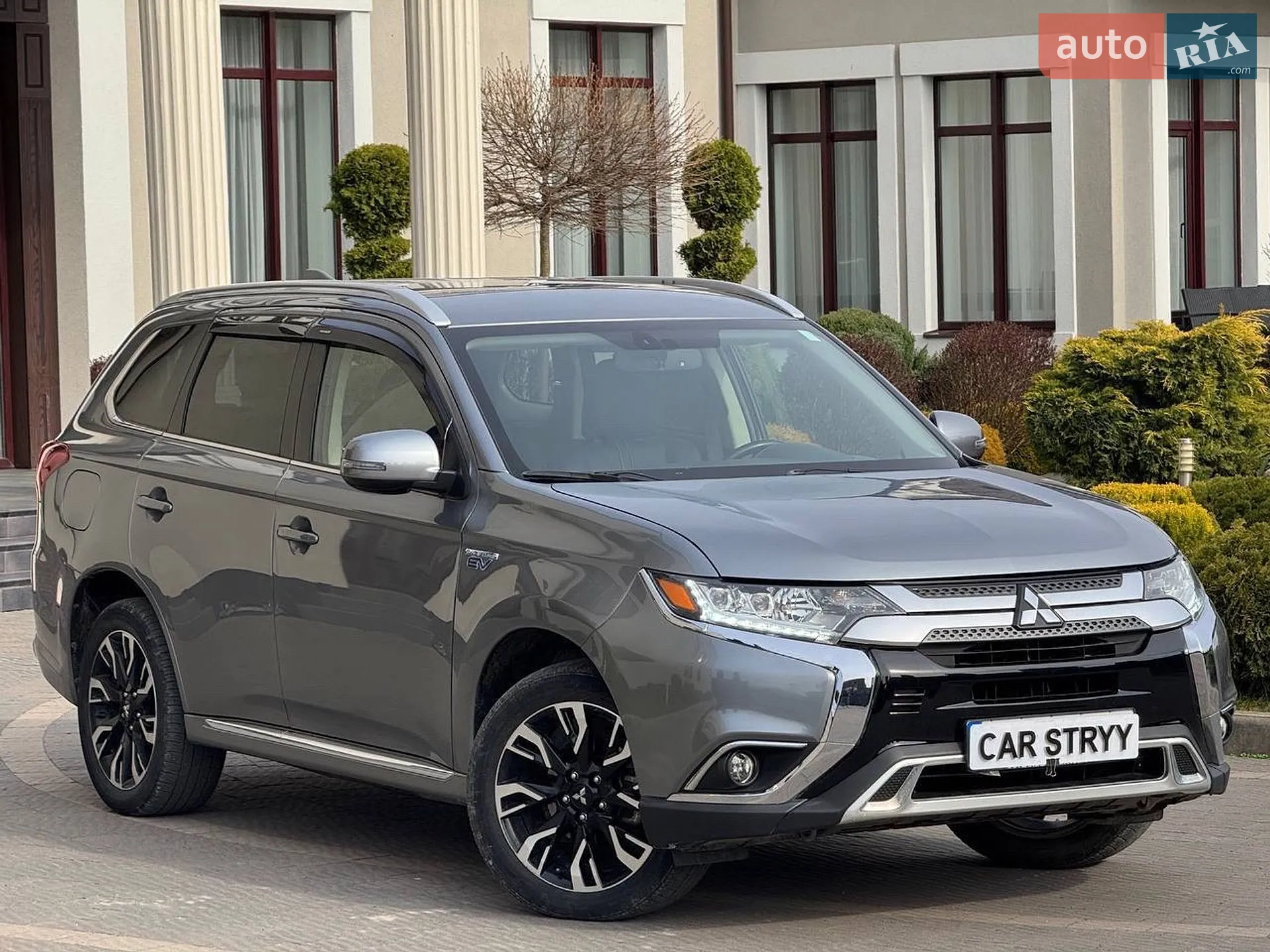 2018 Mitsubishi Outlander - мініатюра 2
