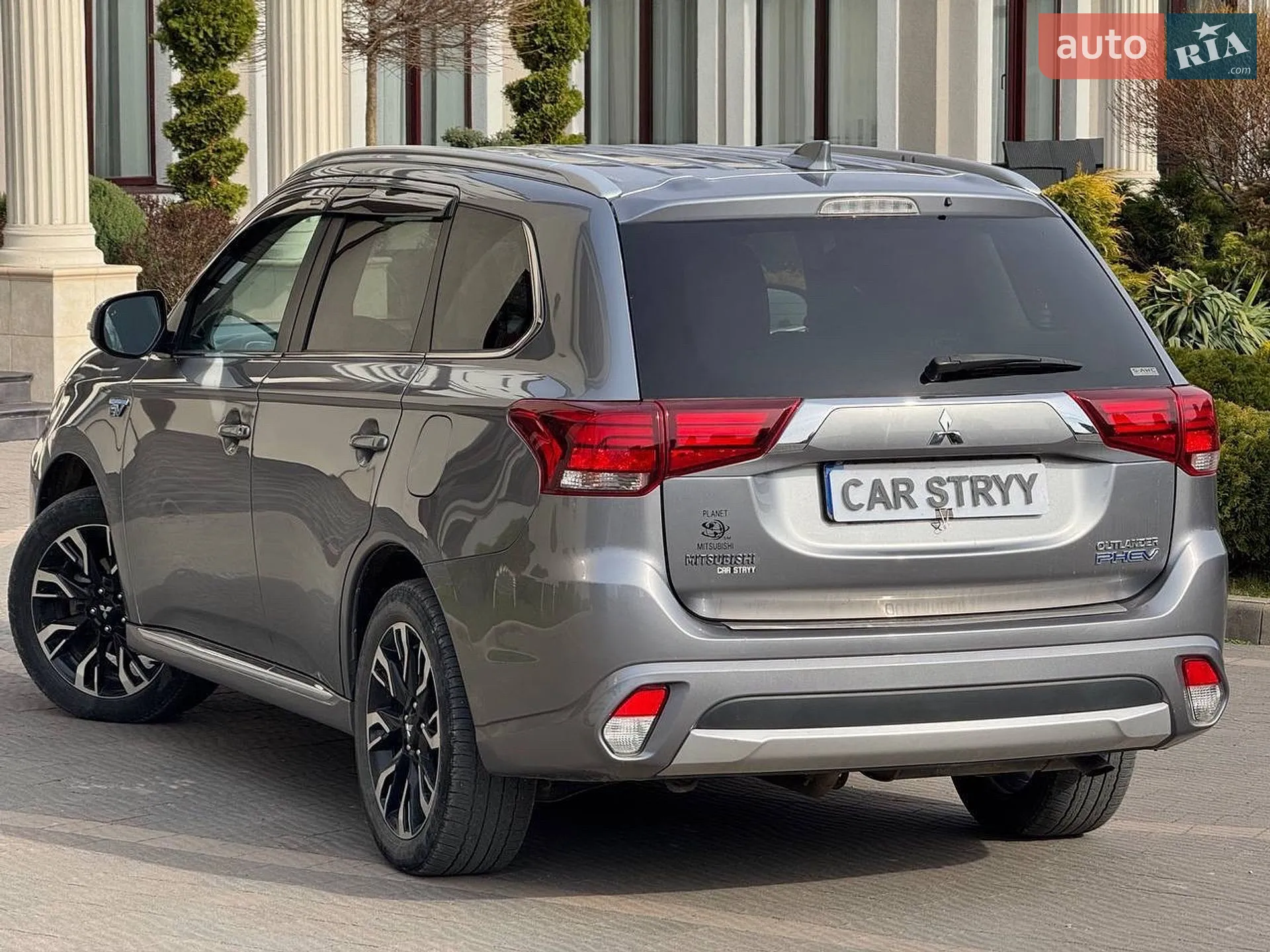 2018 Mitsubishi Outlander - мініатюра 10
