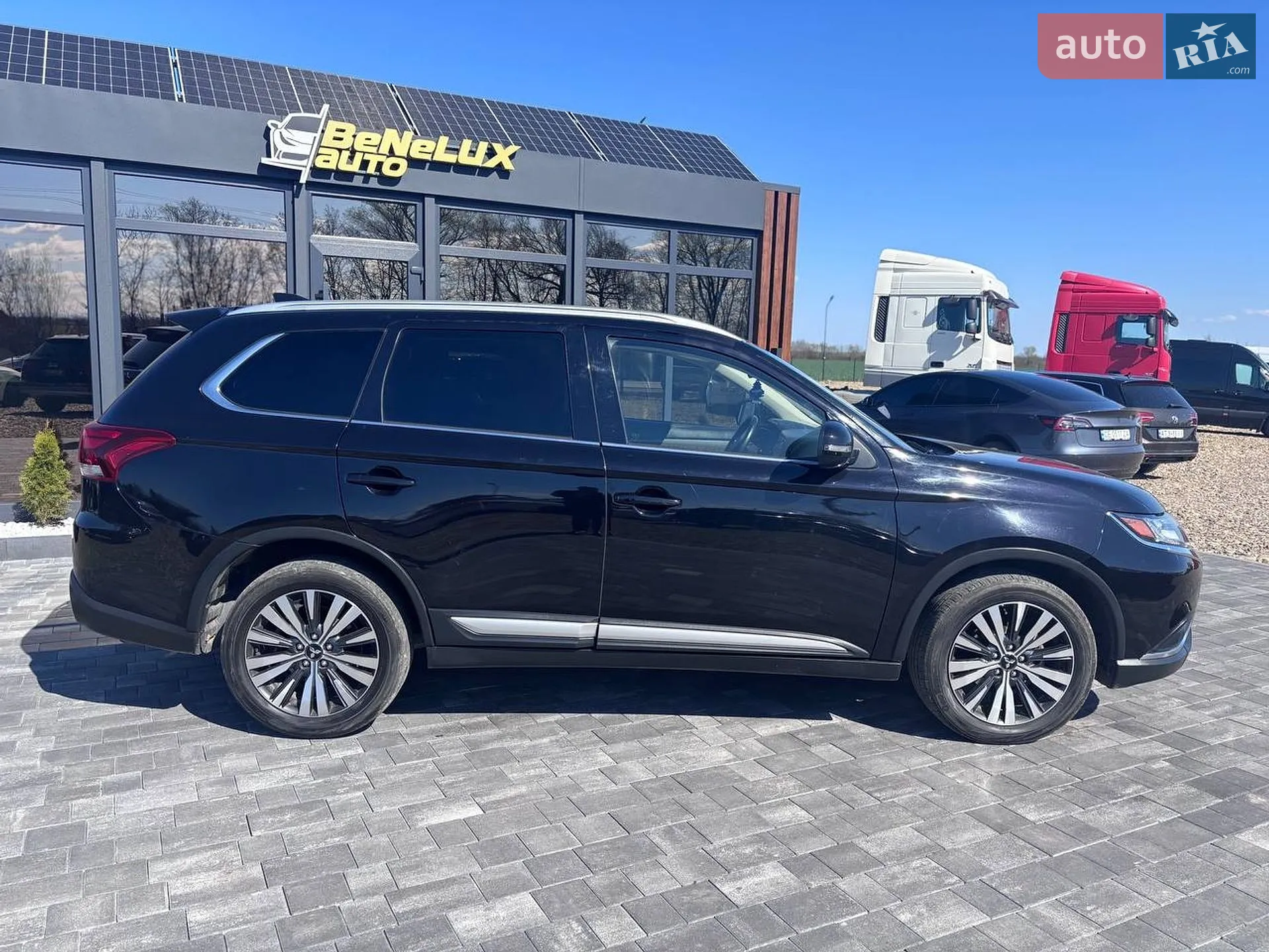 2018 Mitsubishi Outlander - мініатюра 8