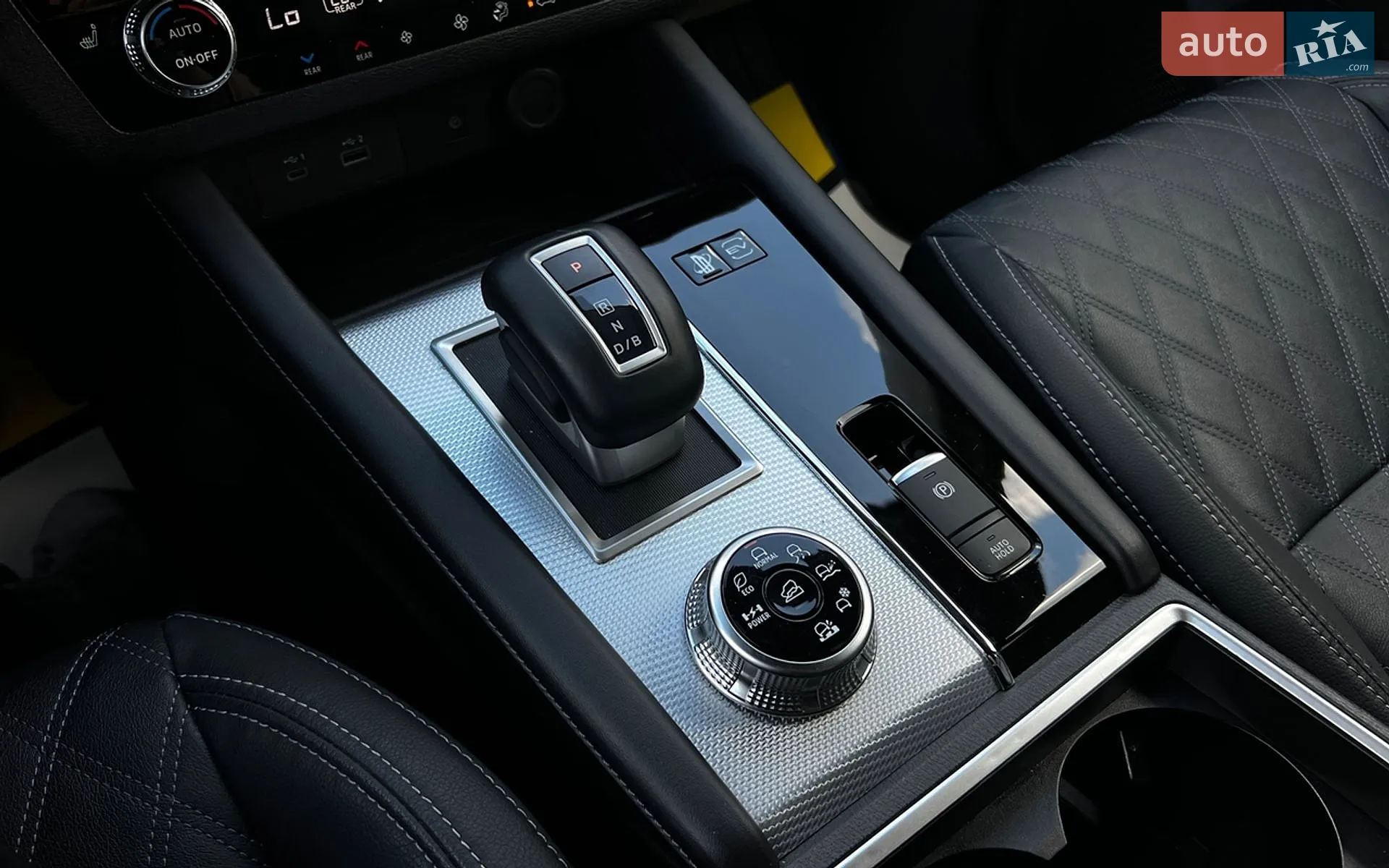 2023 Mitsubishi Outlander - мініатюра 17