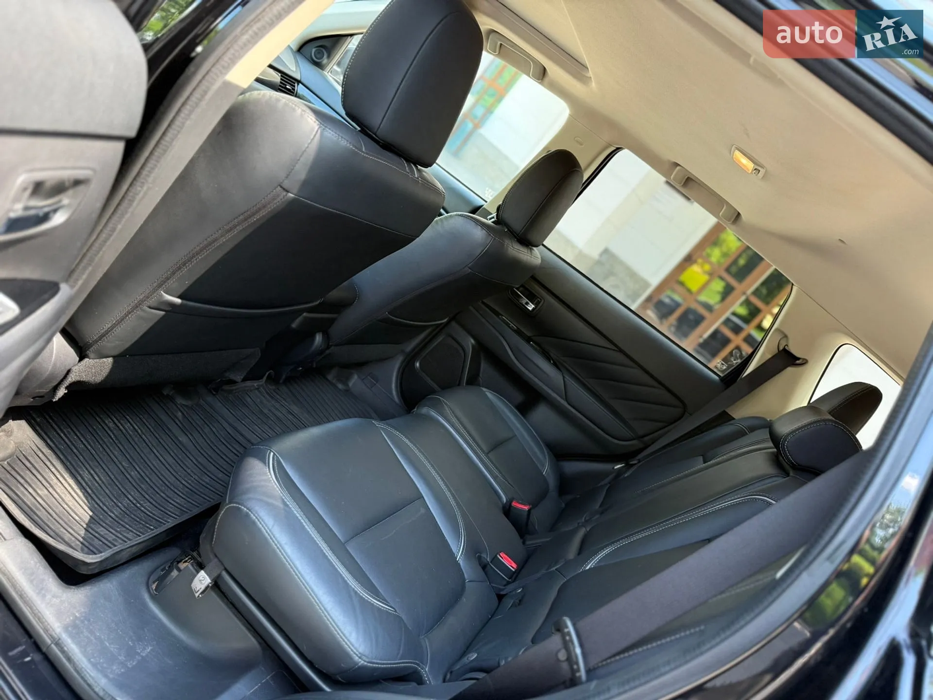 2018 Mitsubishi Outlander - мініатюра 12