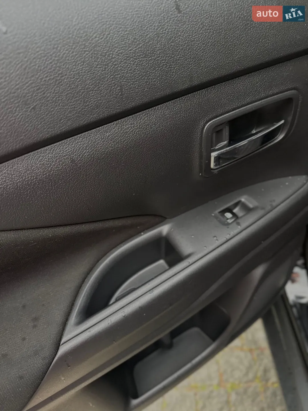 2016 Mitsubishi Outlander - мініатюра 45