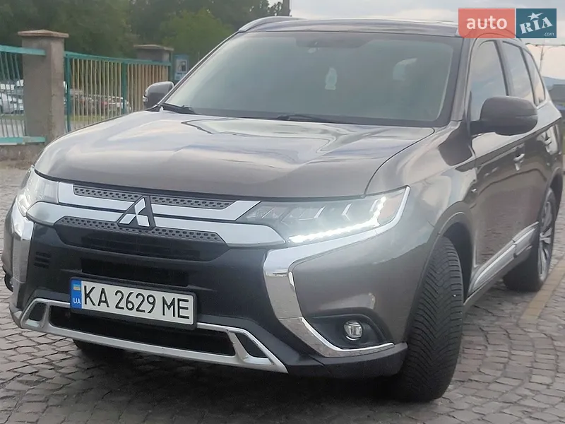 Mitsubishi Outlander 2019 VIN JA4AZ3A31LZ025228 фото оголошення 14 з 51