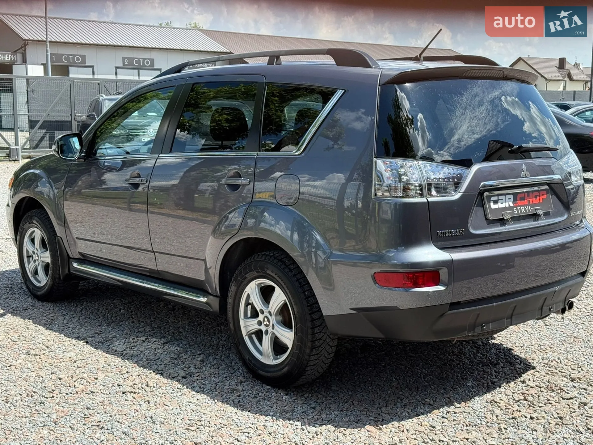 2012 Mitsubishi Outlander - мініатюра 10