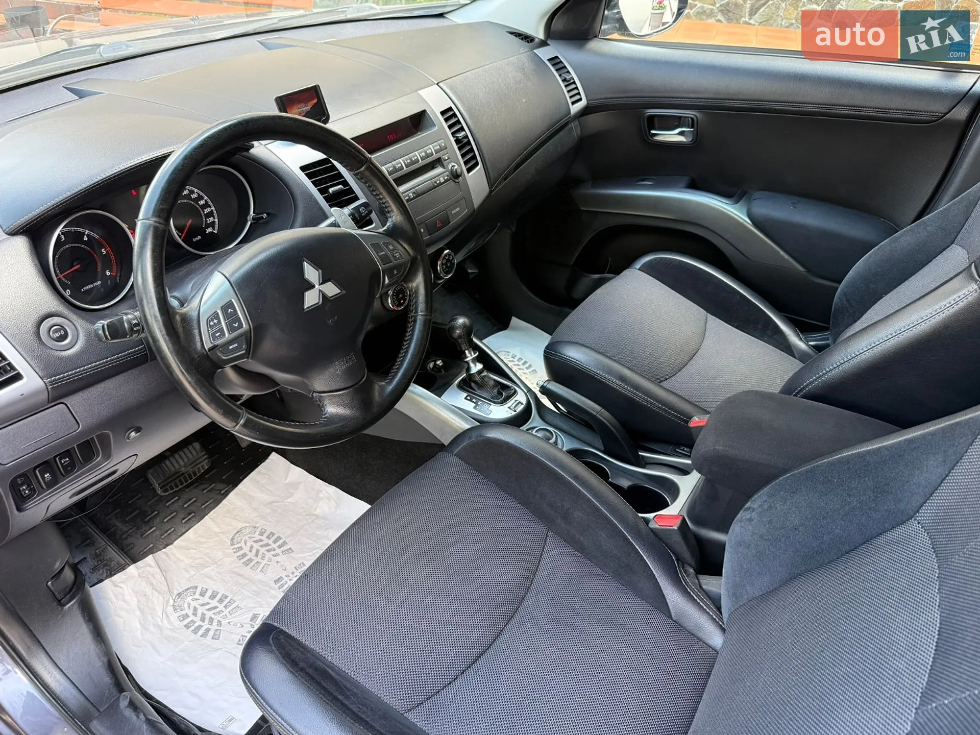 2012 Mitsubishi Outlander - мініатюра 27