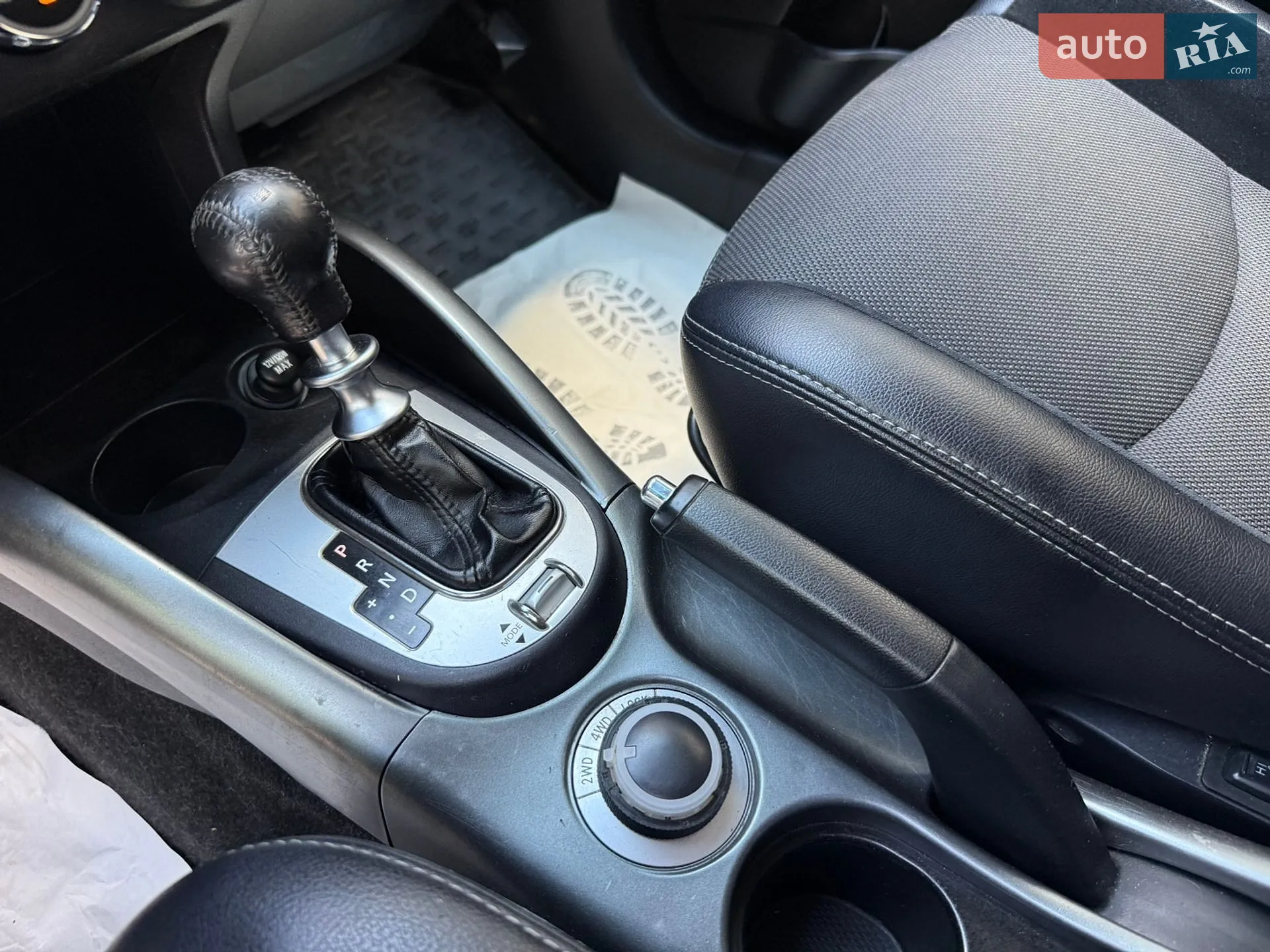 2012 Mitsubishi Outlander - мініатюра 31