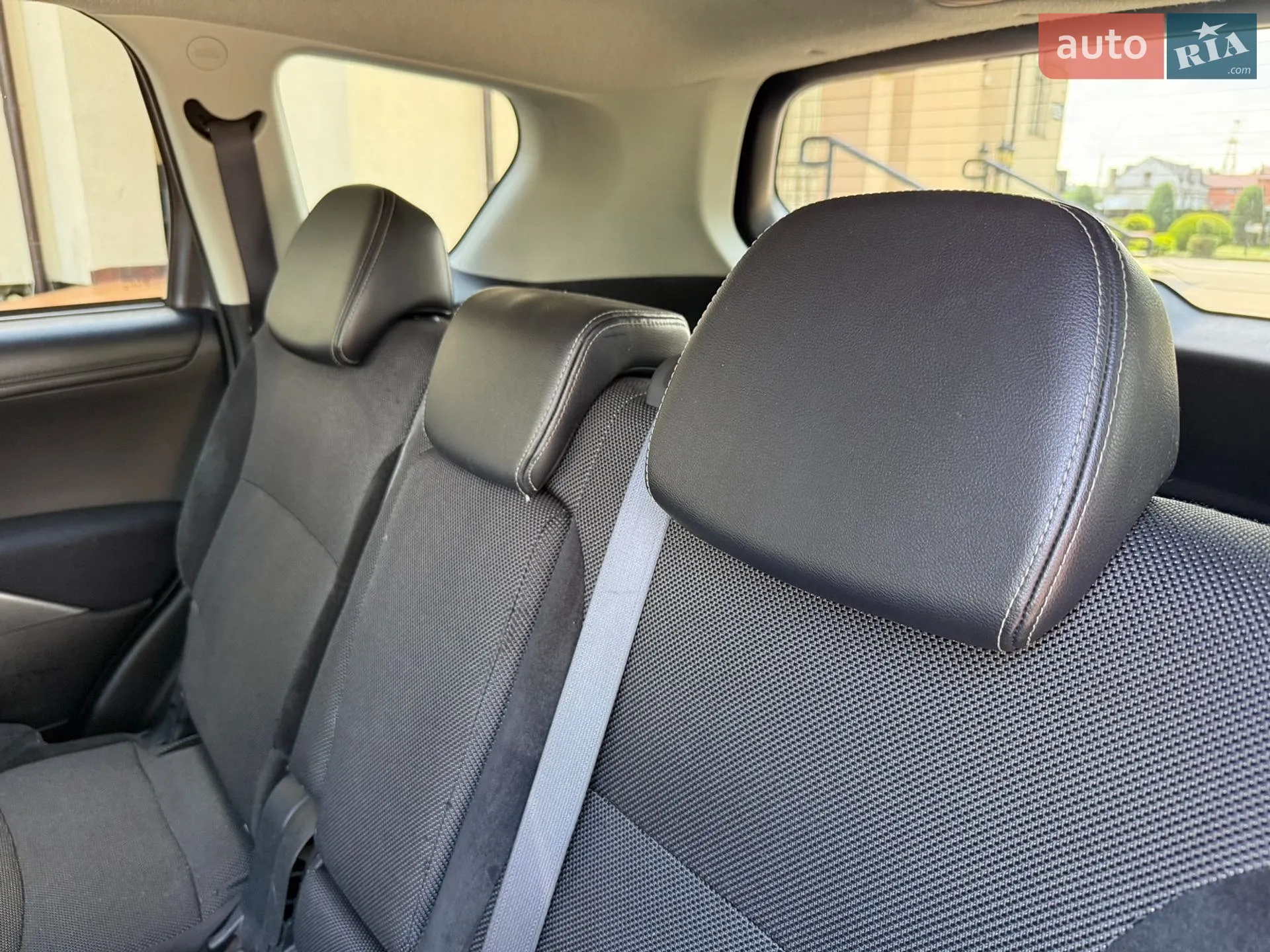 2012 Mitsubishi Outlander - мініатюра 35