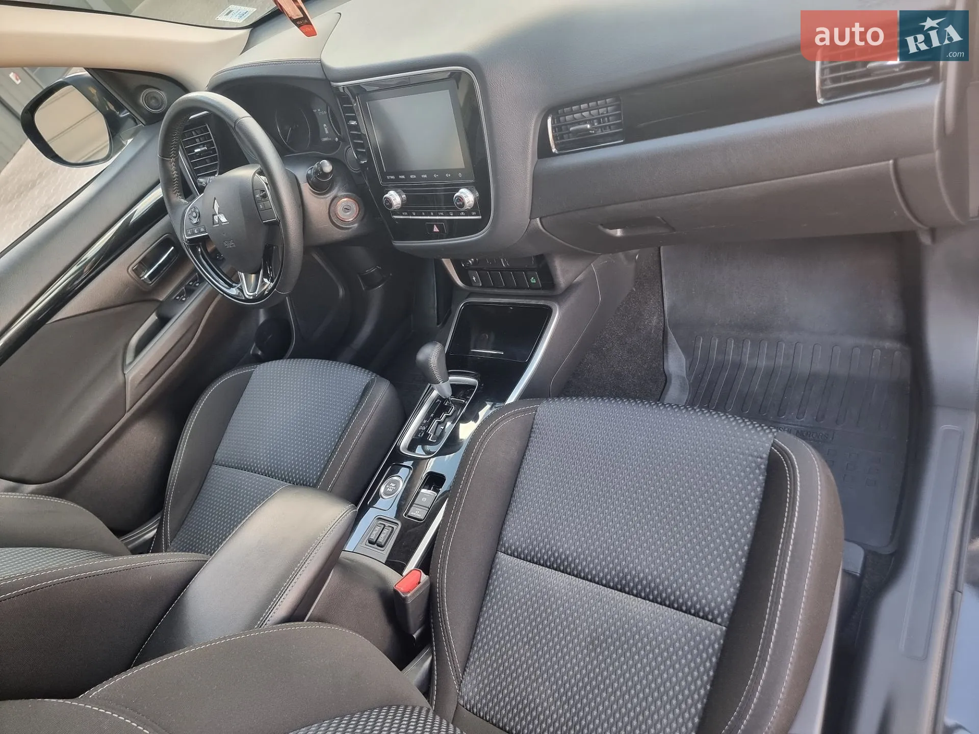2020 Mitsubishi Outlander - мініатюра 50