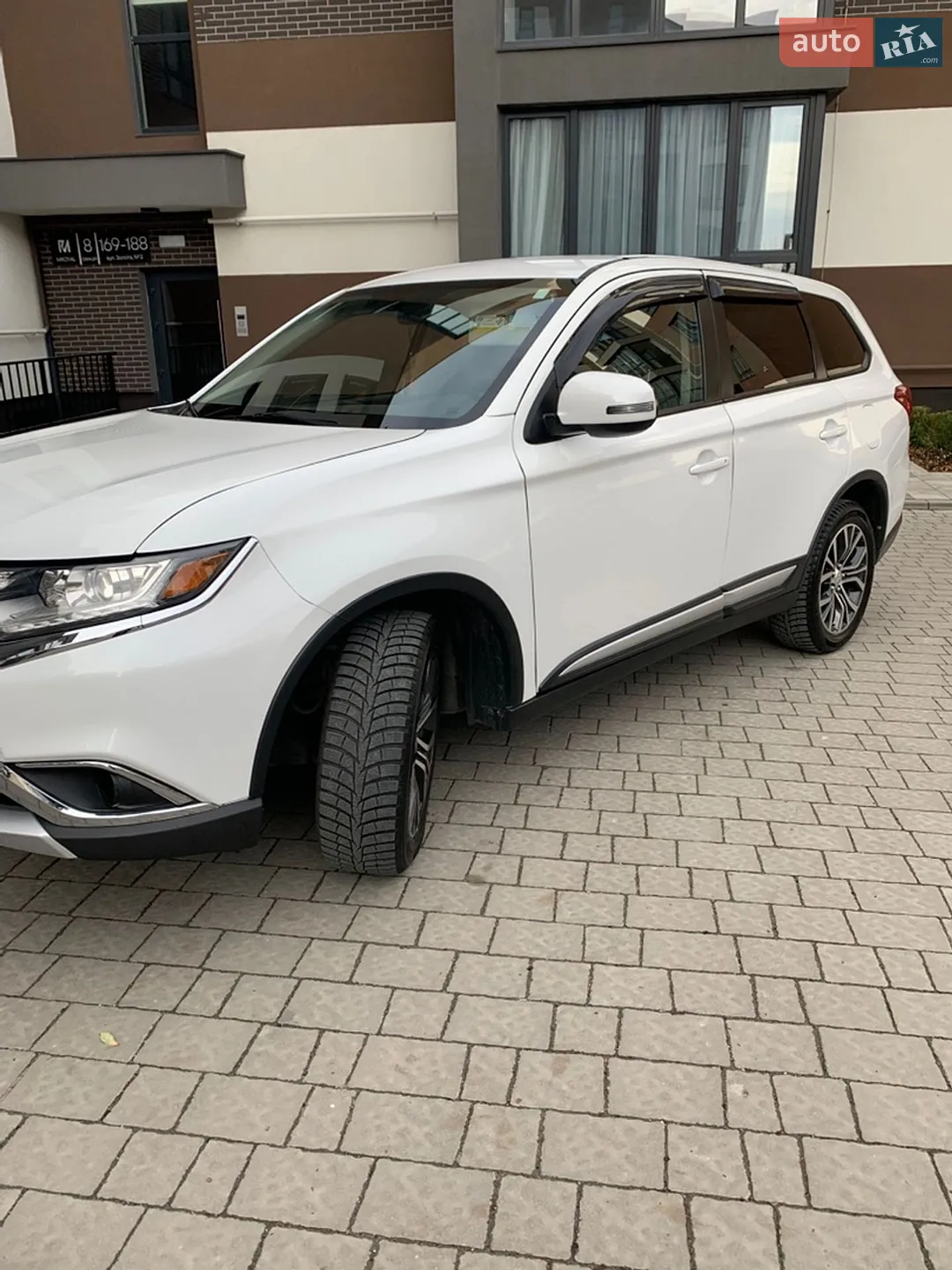 2015 Mitsubishi Outlander - мініатюра 2