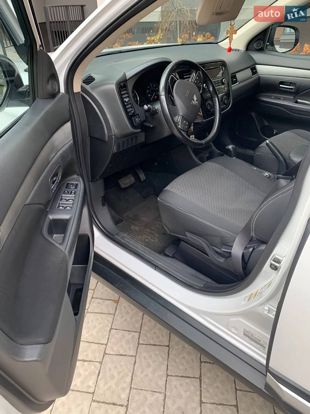 2015 Mitsubishi Outlander - мініатюра 10