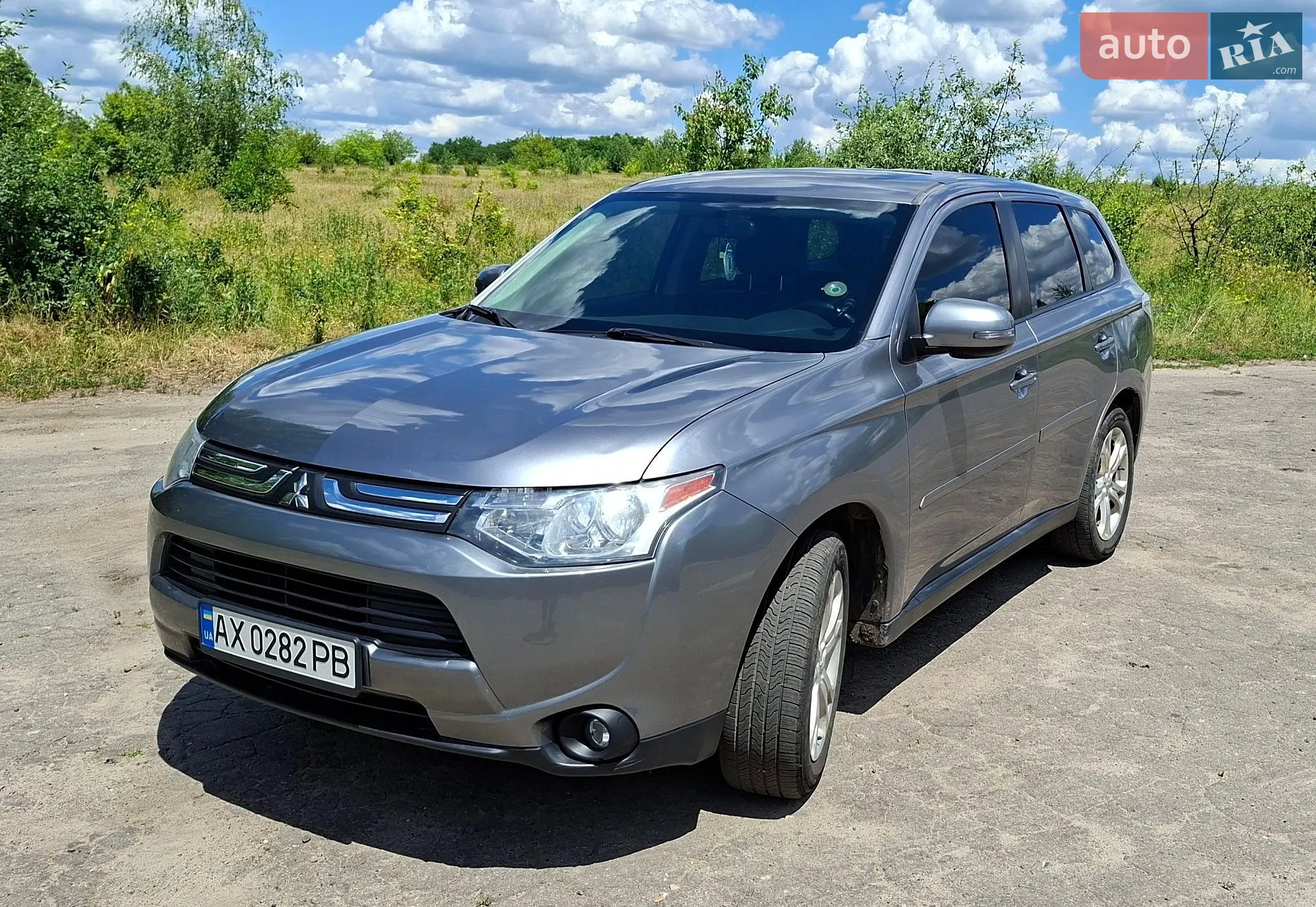 2014 Mitsubishi Outlander - мініатюра 14