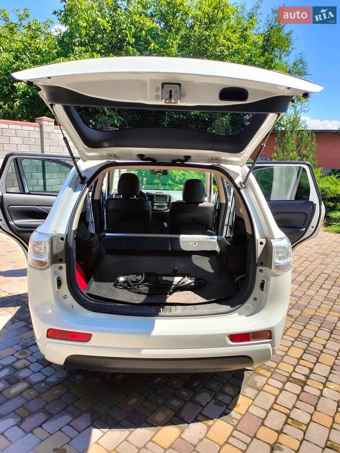 2014 Mitsubishi Outlander - мініатюра 2