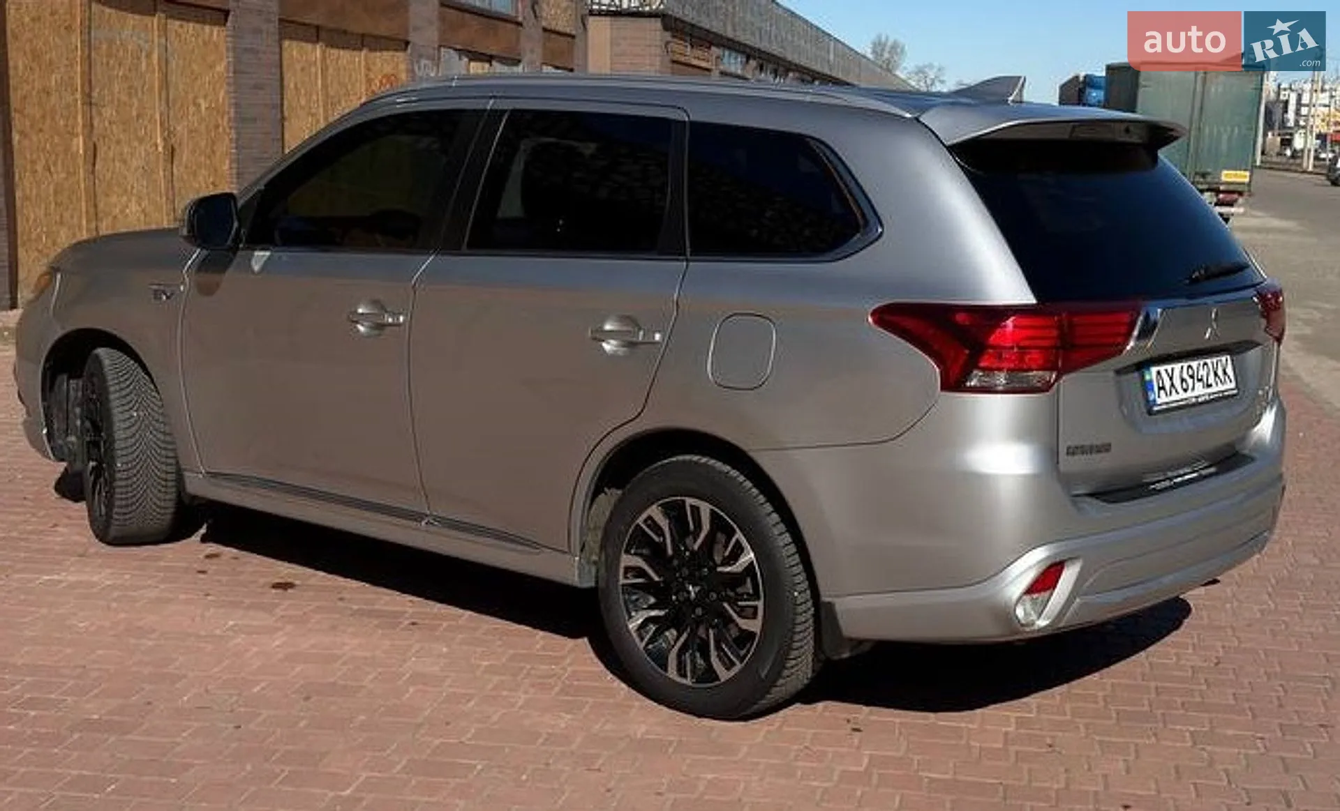 2018 Mitsubishi Outlander - мініатюра 10