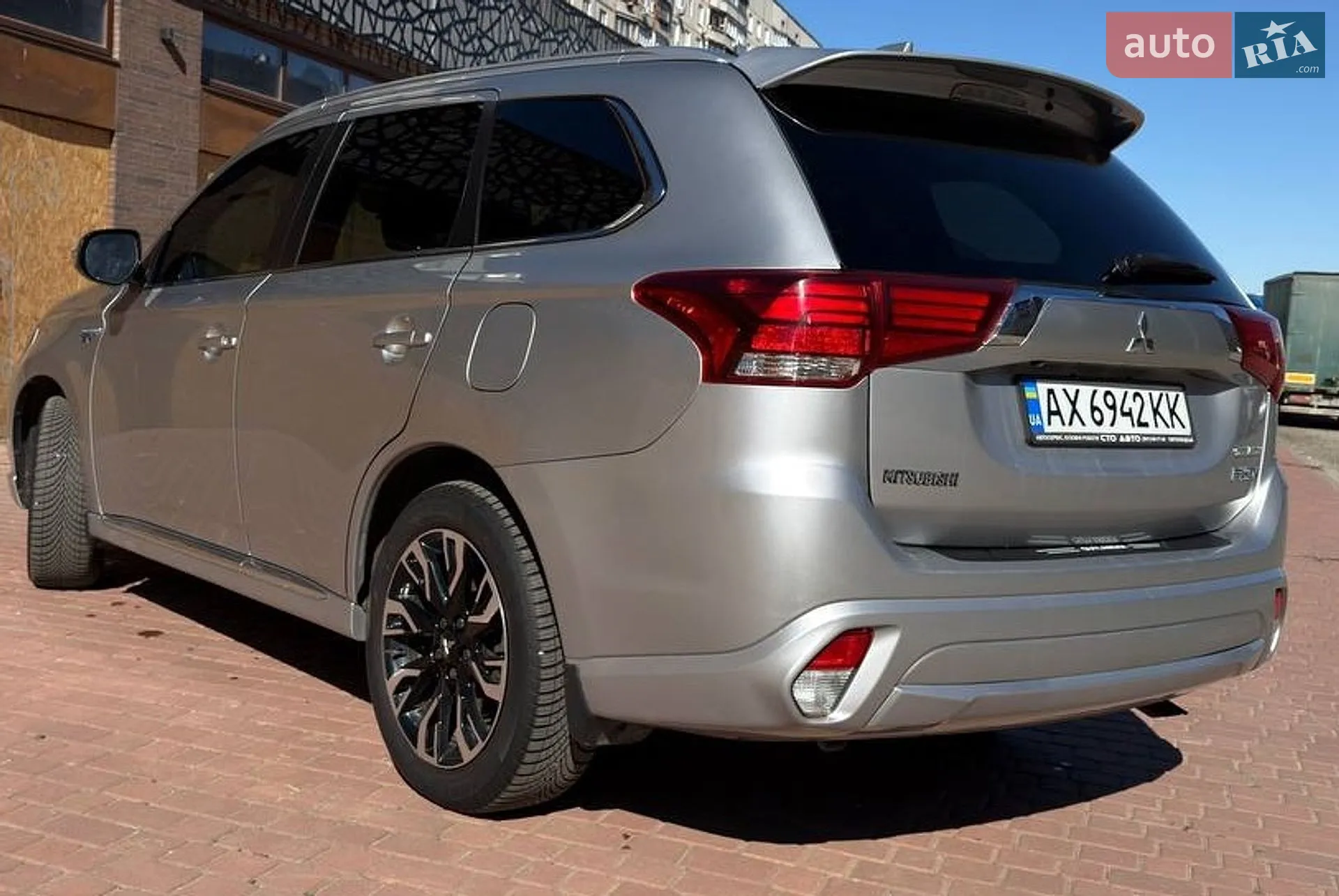 2018 Mitsubishi Outlander - мініатюра 12