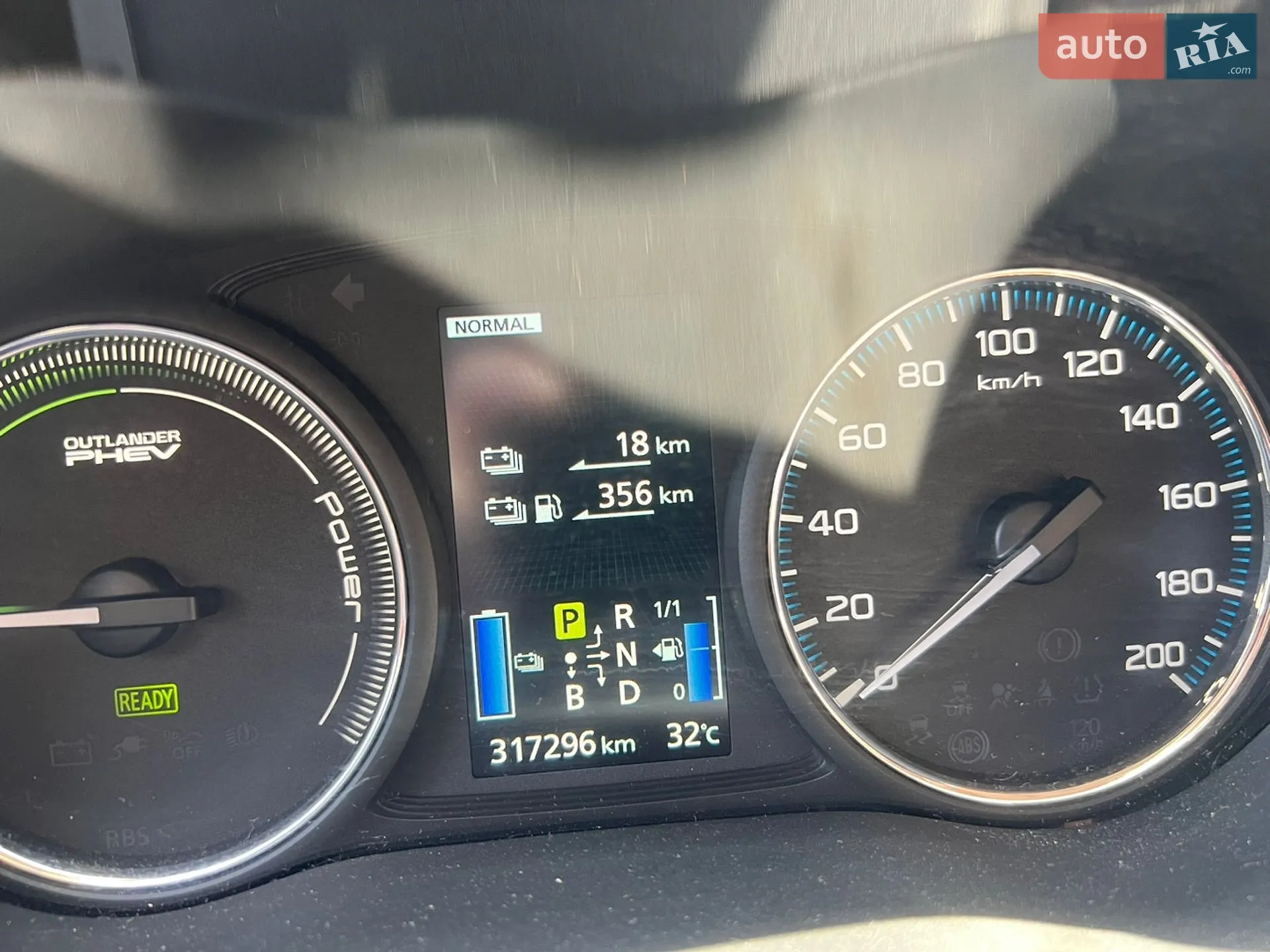 2014 Mitsubishi Outlander - мініатюра 19
