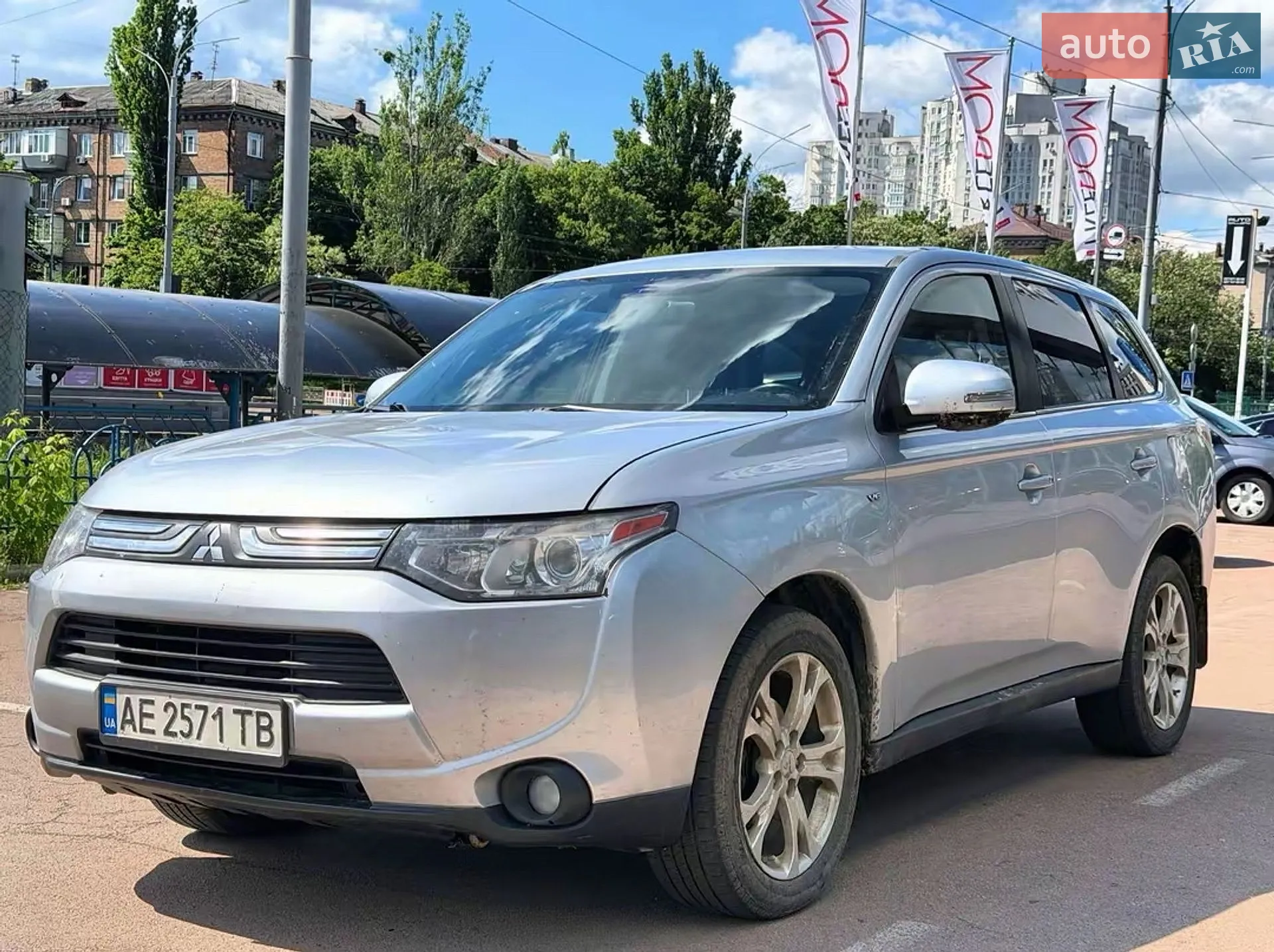 2013 Mitsubishi Outlander - мініатюра 2