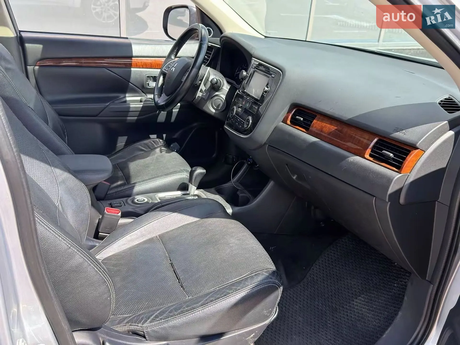 2013 Mitsubishi Outlander - мініатюра 17