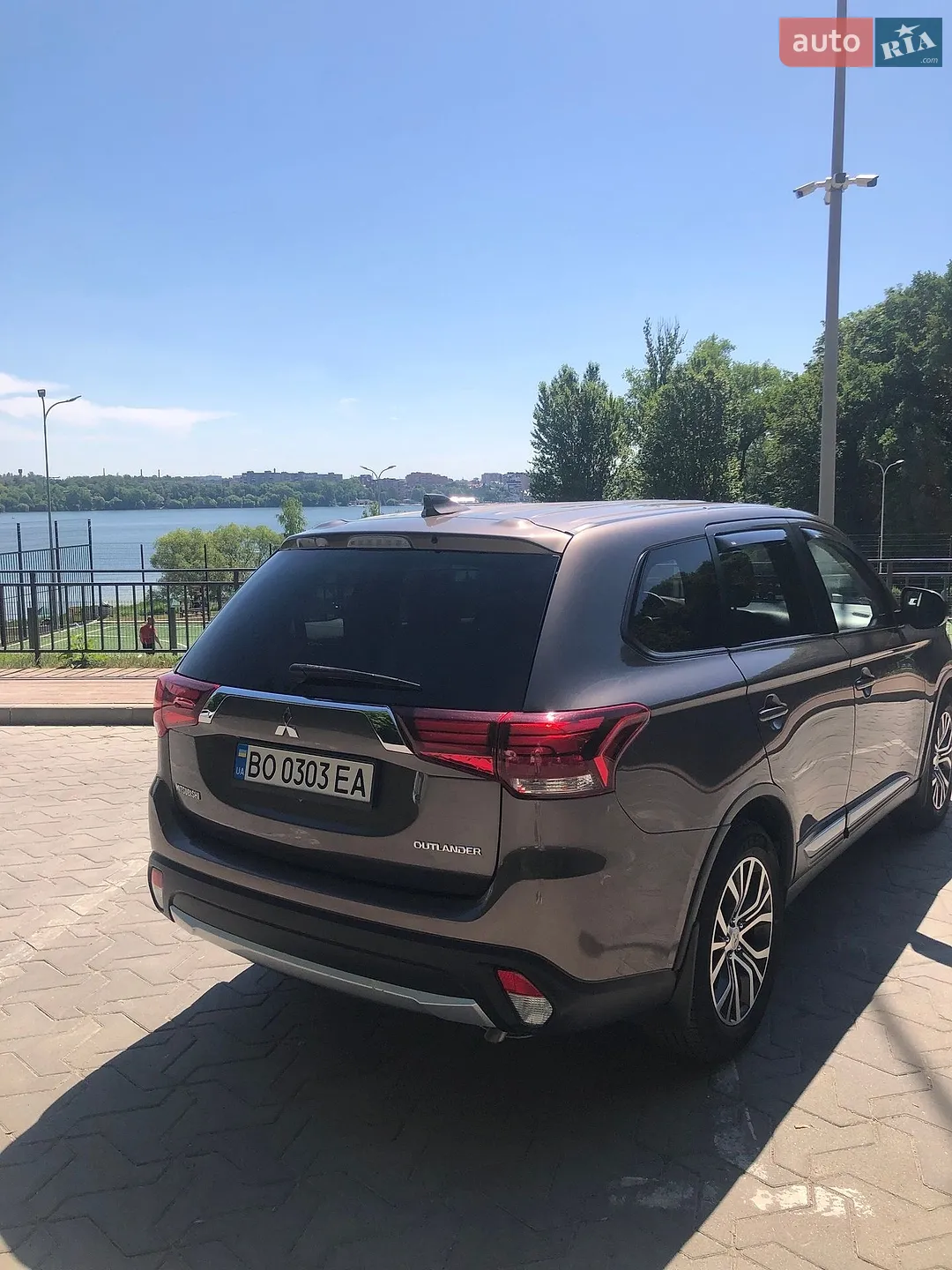 2017 Mitsubishi Outlander - мініатюра 20