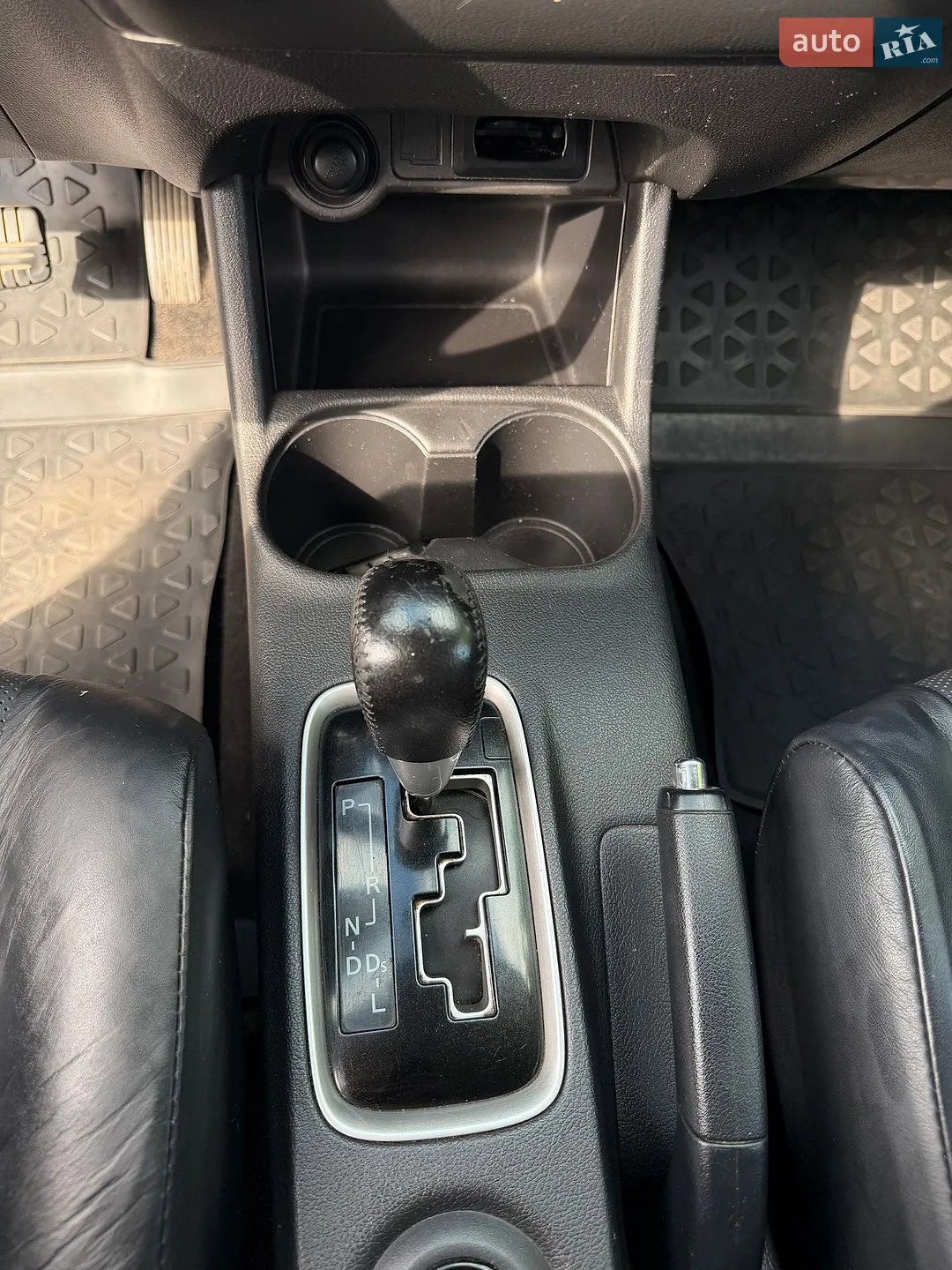 2013 Mitsubishi Outlander - мініатюра 37