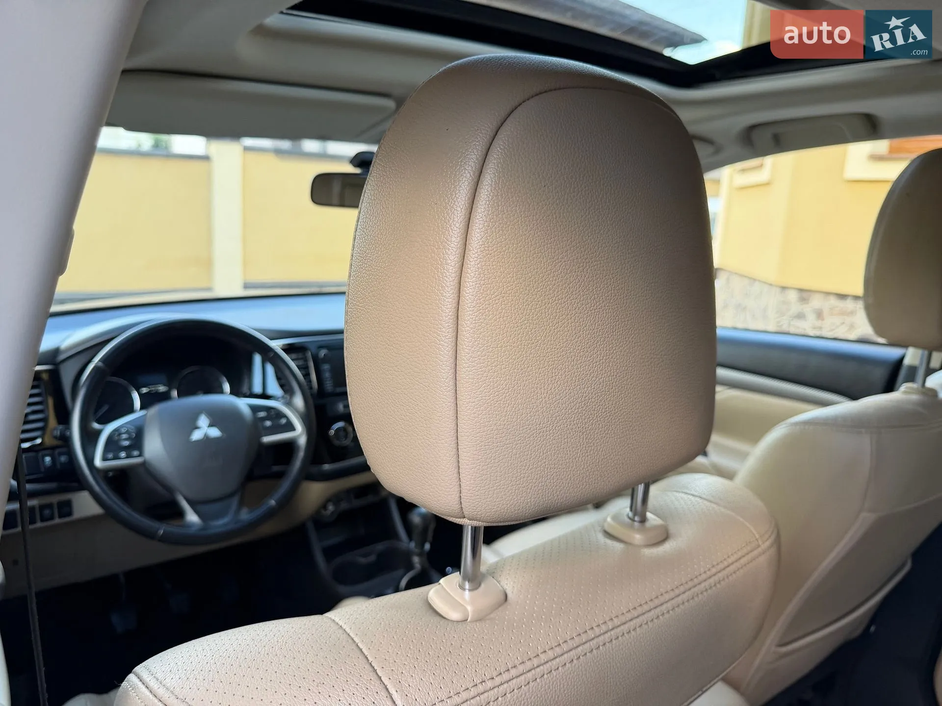 2013 Mitsubishi Outlander - мініатюра 140