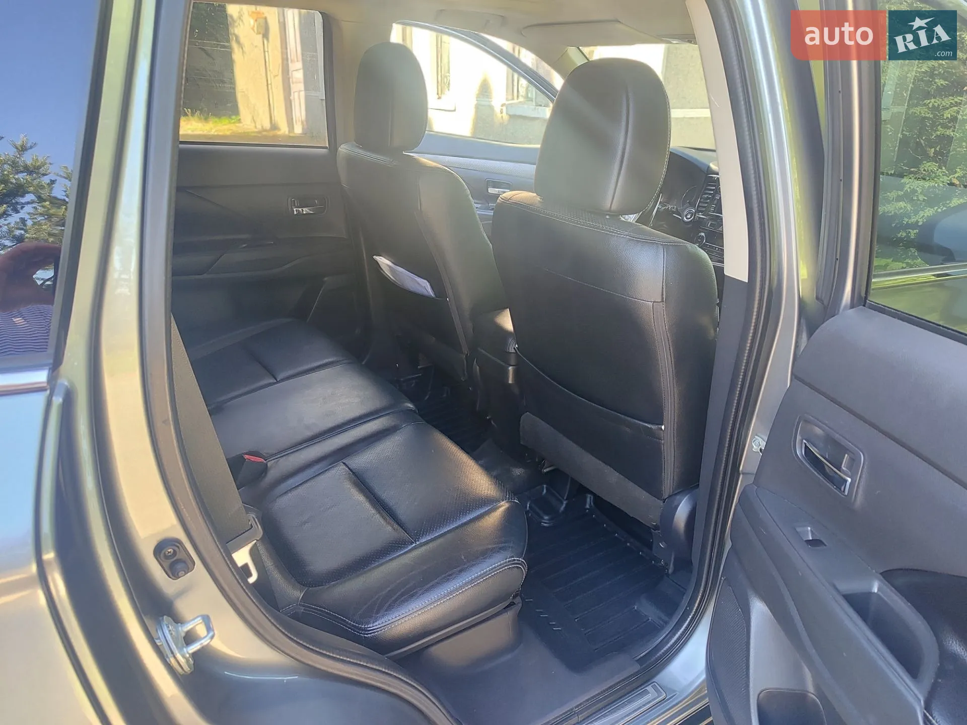 2012 Mitsubishi Outlander - мініатюра 10