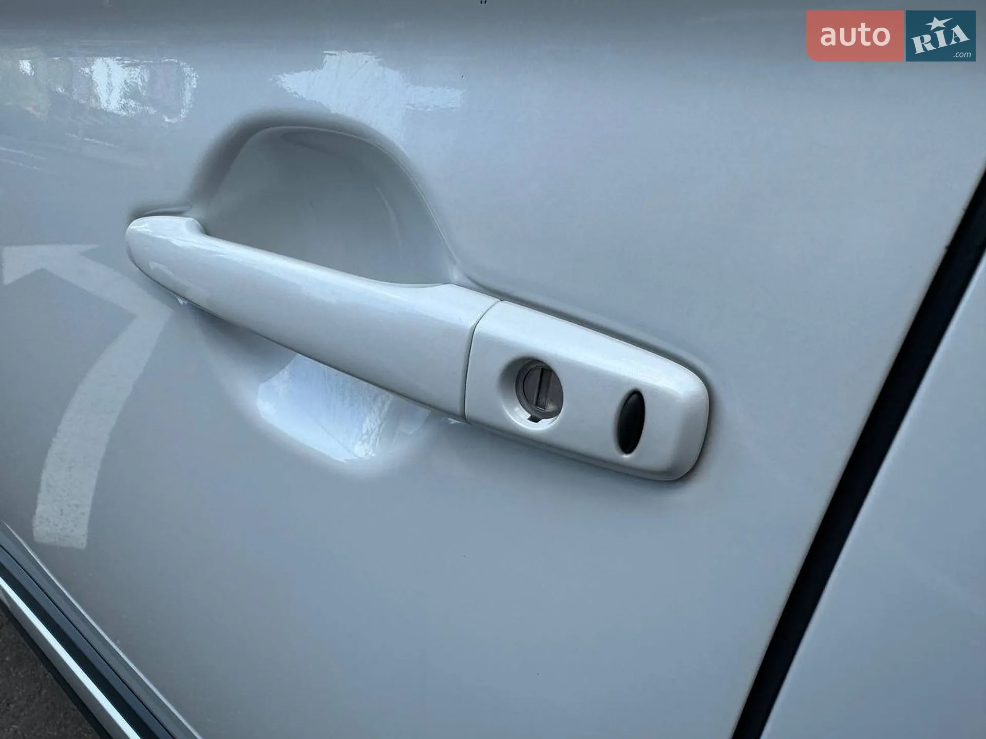 2018 Mitsubishi Outlander - мініатюра 16