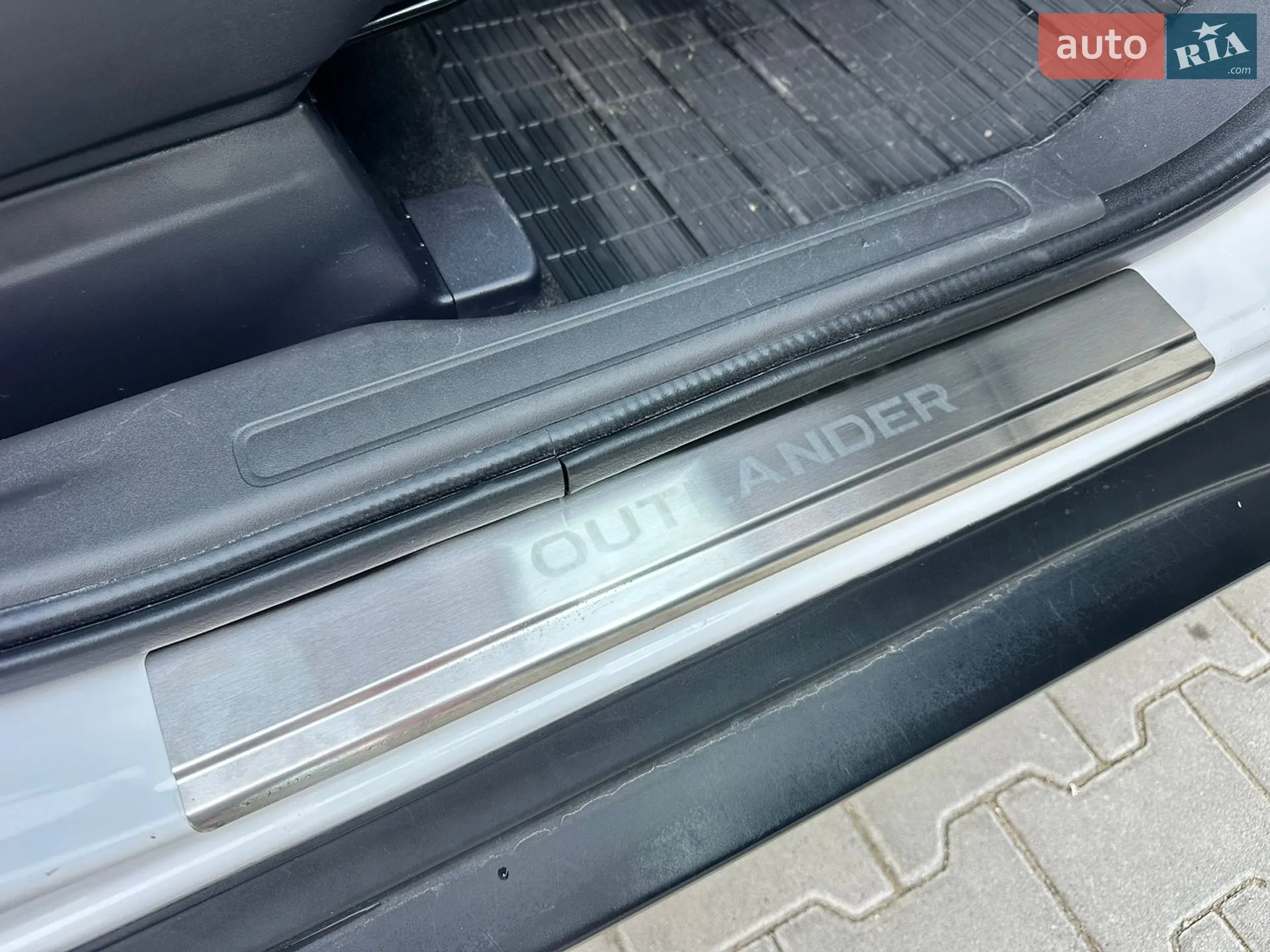 2016 Mitsubishi Outlander - мініатюра 47