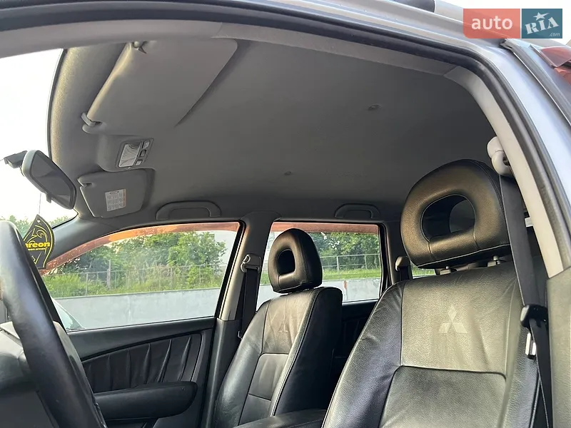 Mitsubishi Outlander 2006 VIN JMBXRCU5W7U000678 фото оголошення 38 з 153