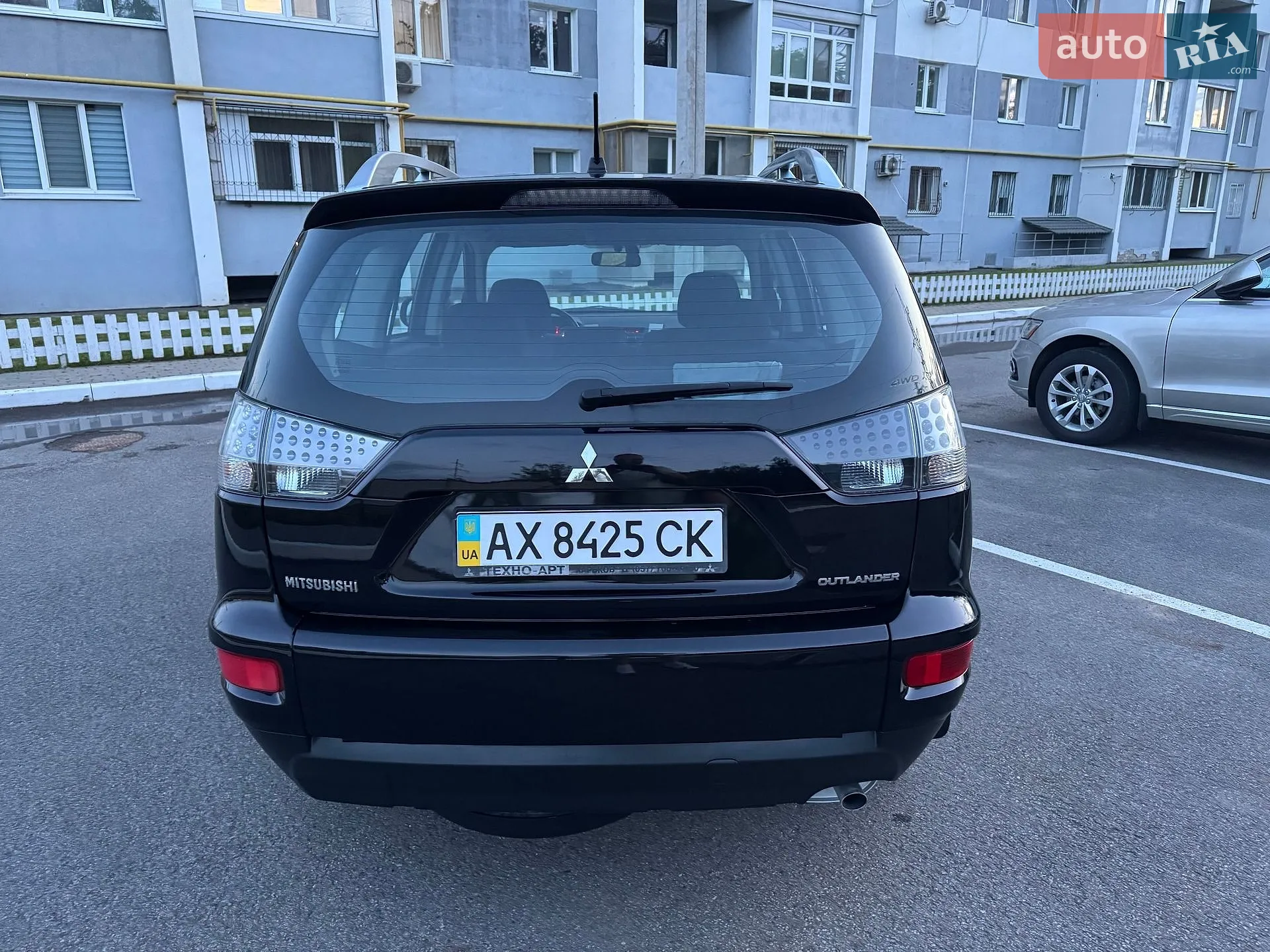 2010 Mitsubishi Outlander - мініатюра 5