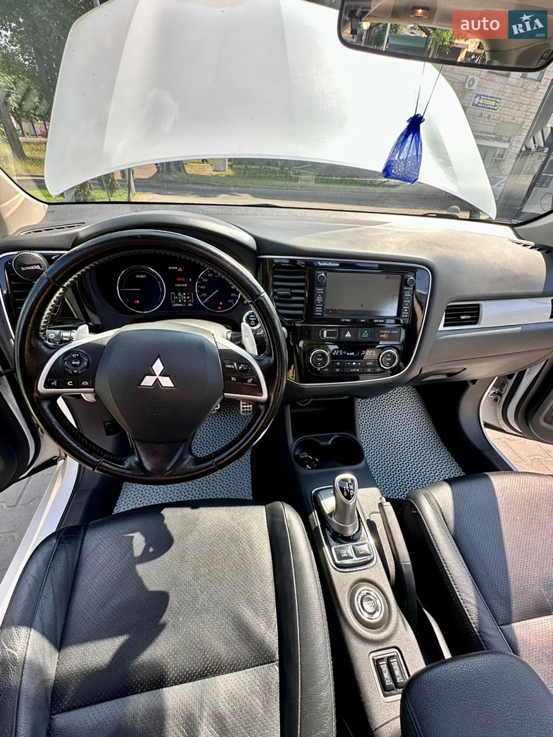 2013 Mitsubishi Outlander - мініатюра 16