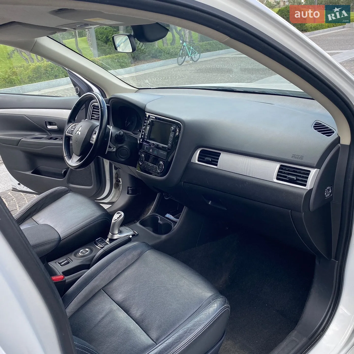 2014 Mitsubishi Outlander - мініатюра 13
