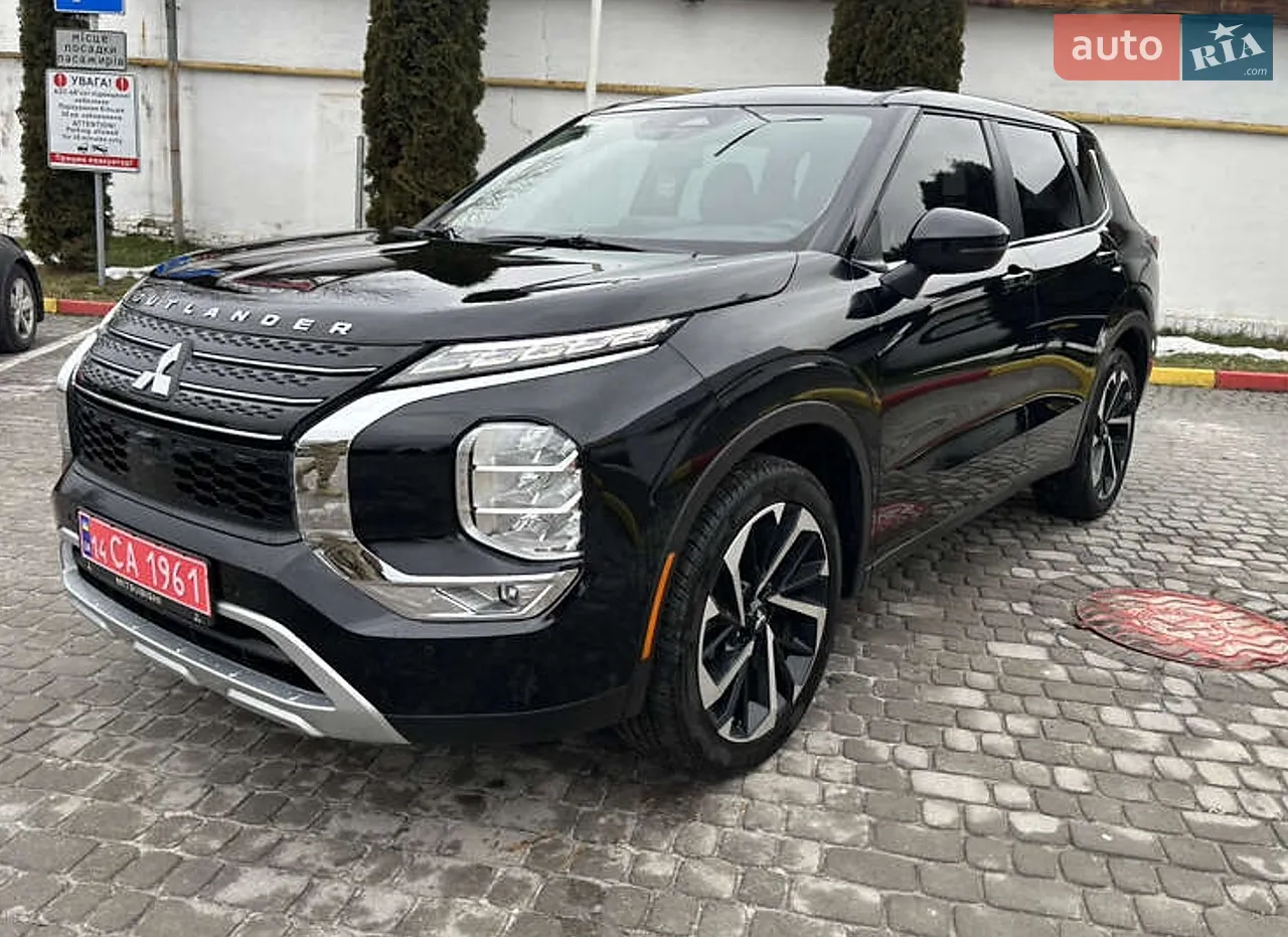 2022 Mitsubishi Outlander - мініатюра 19