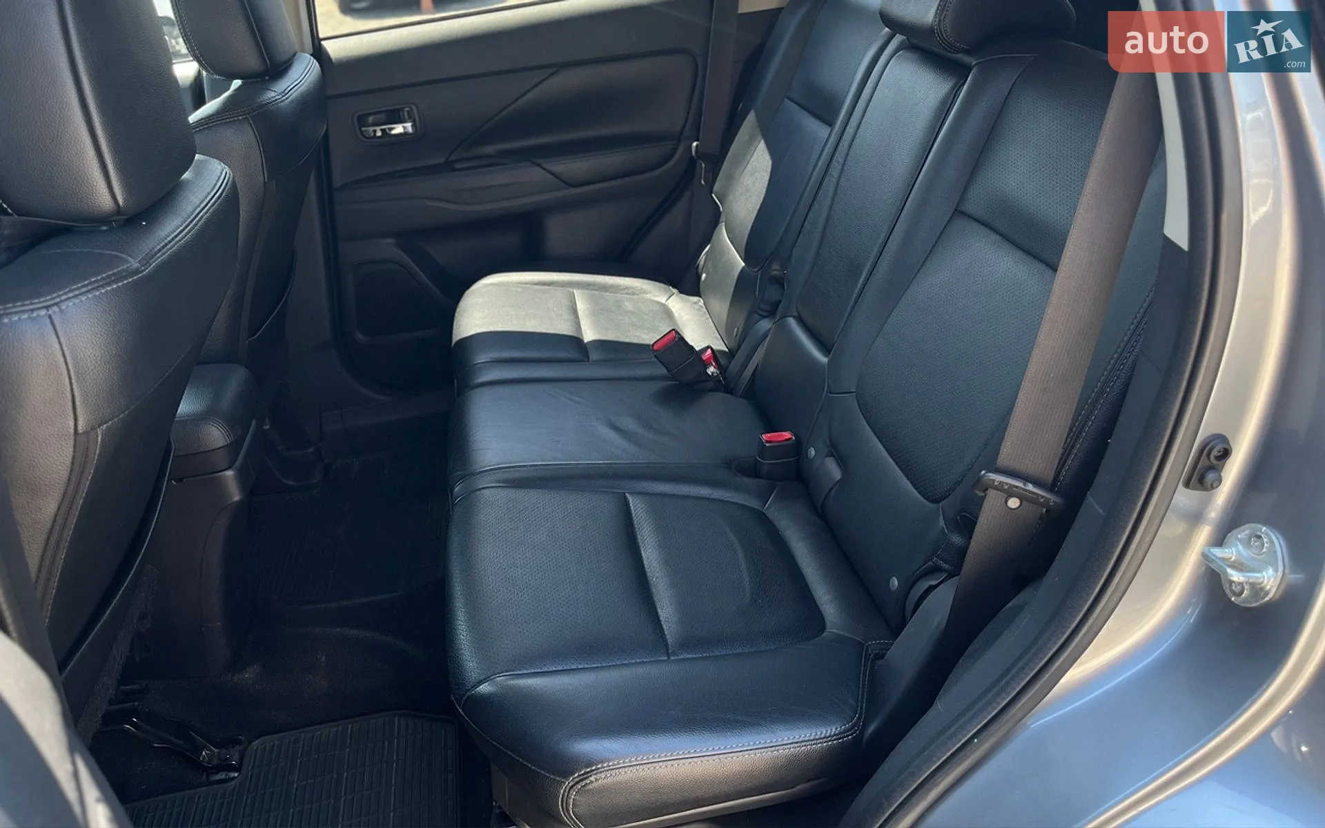 2012 Mitsubishi Outlander - мініатюра 26