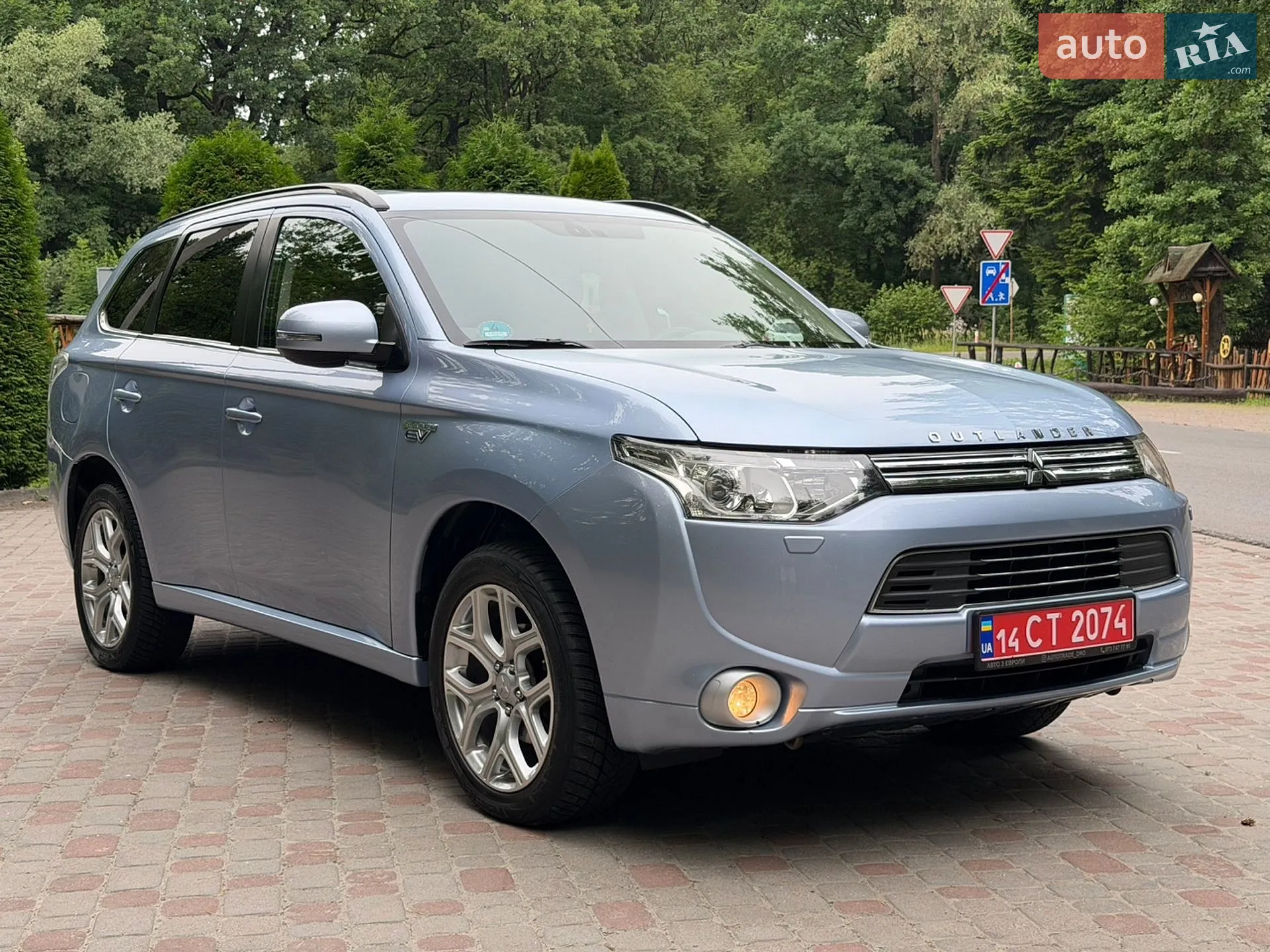 2014 Mitsubishi Outlander - мініатюра 21