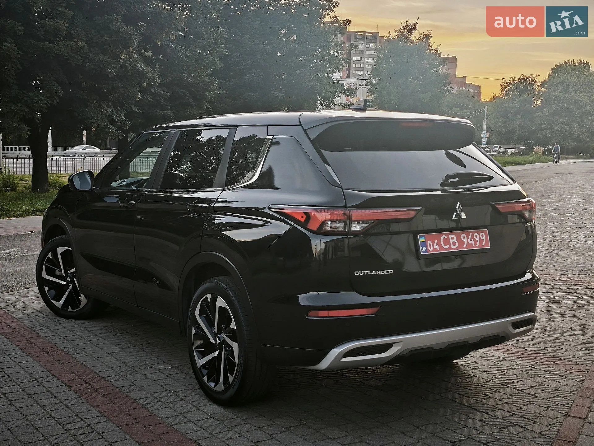 2022 Mitsubishi Outlander - мініатюра 3