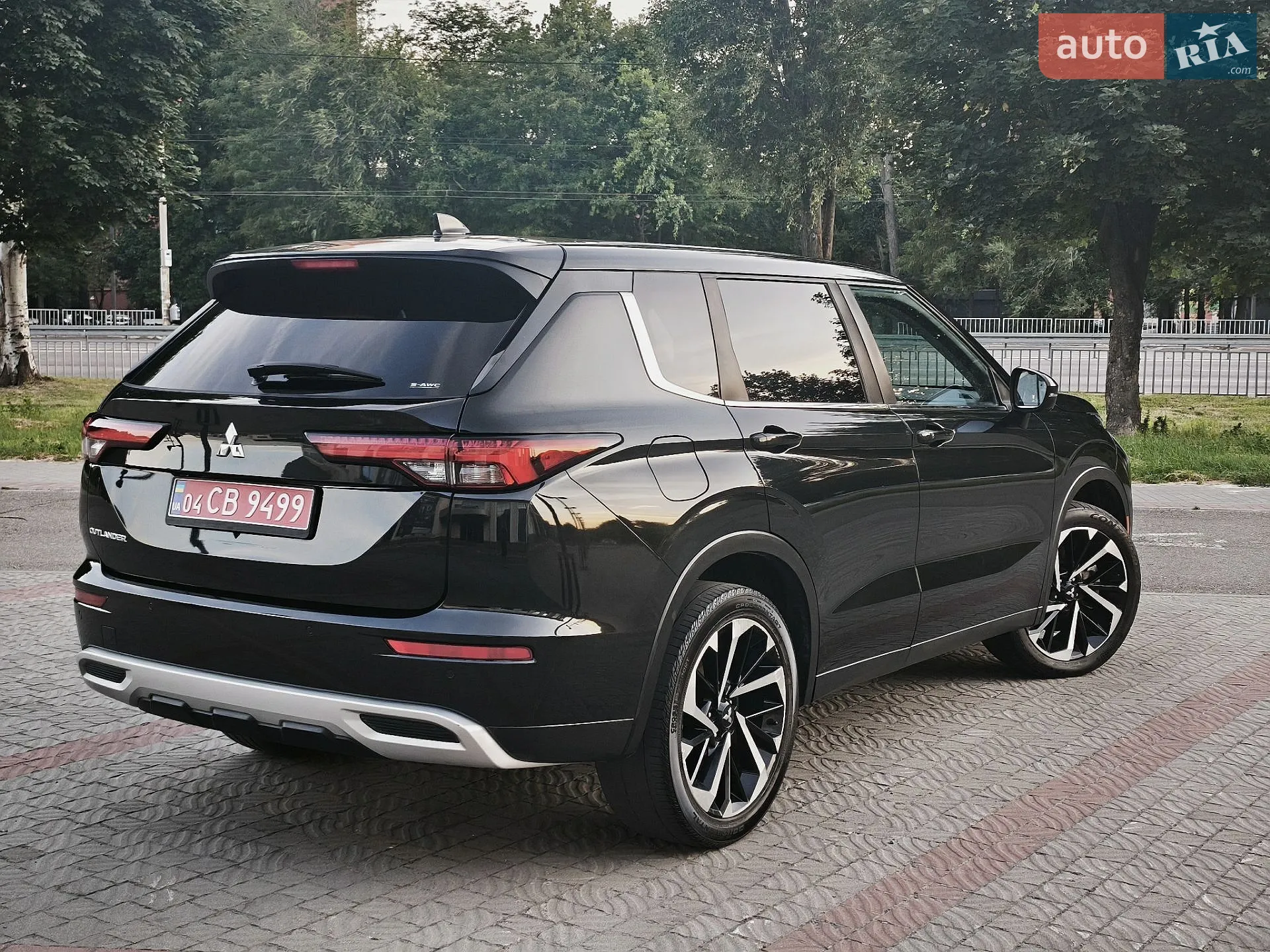 2022 Mitsubishi Outlander - мініатюра 8