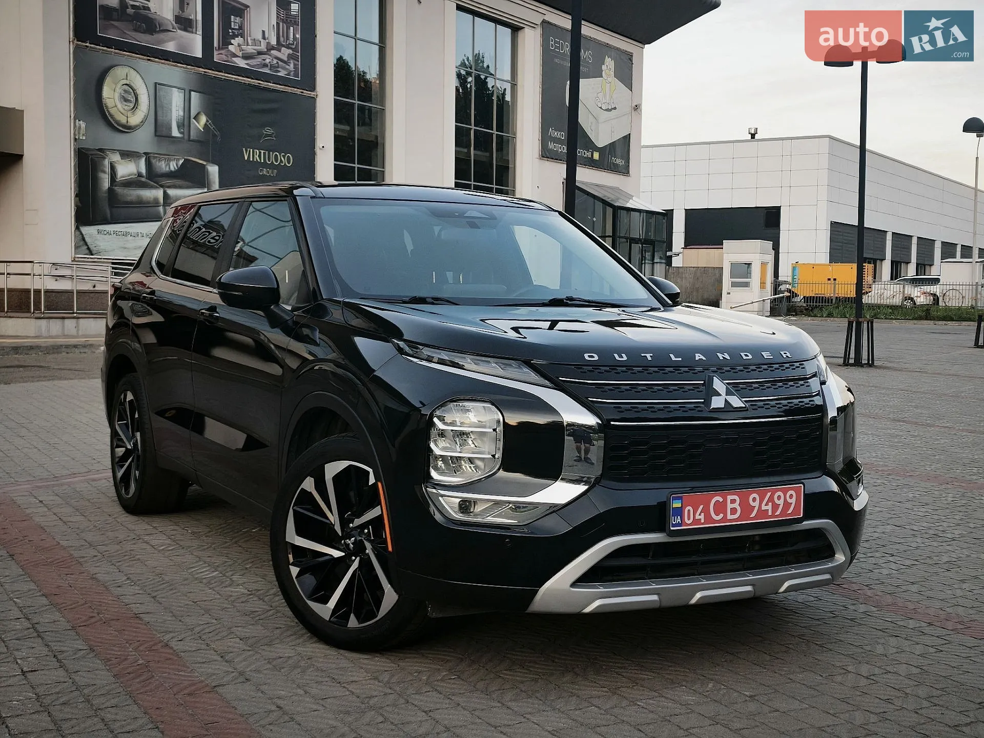 2022 Mitsubishi Outlander - мініатюра 12