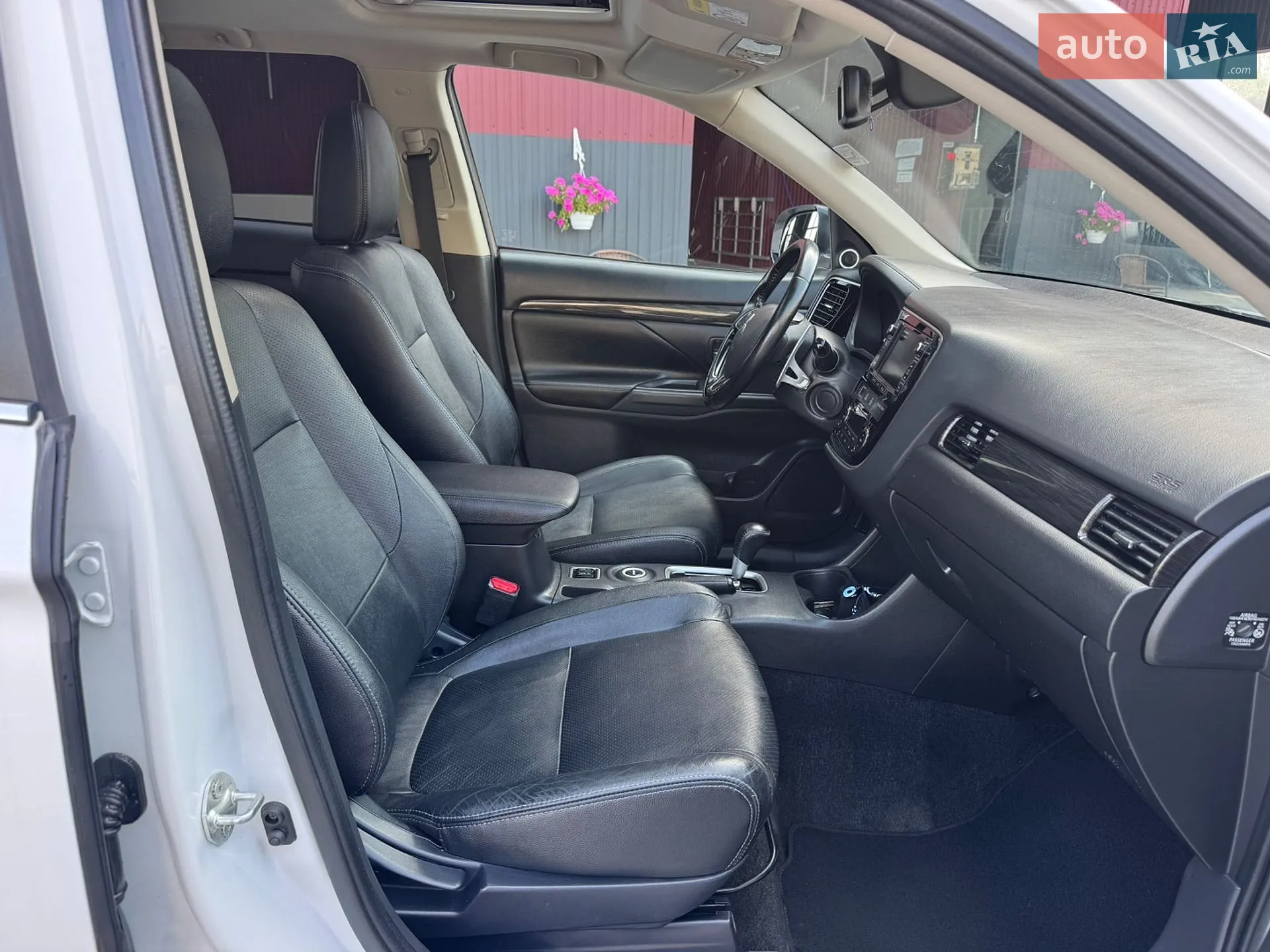 2016 Mitsubishi Outlander - мініатюра 25