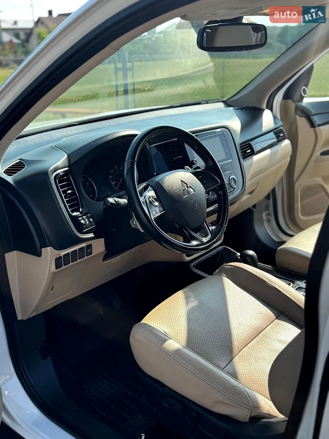 2016 Mitsubishi Outlander - мініатюра 10