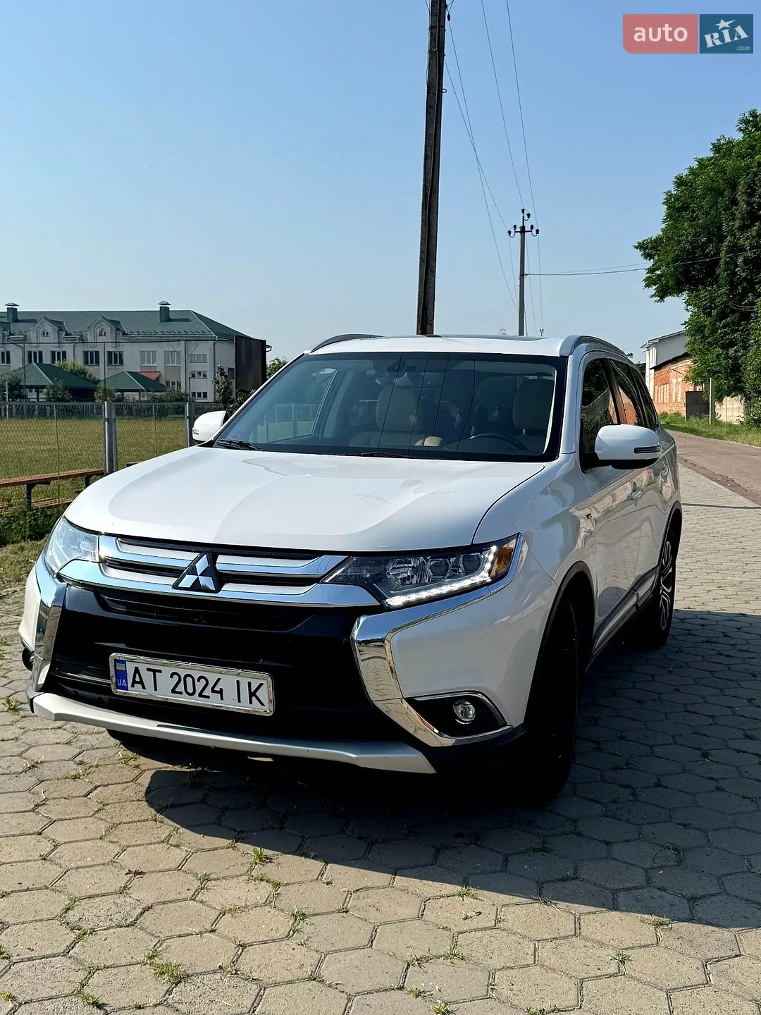 2016 Mitsubishi Outlander - мініатюра 2
