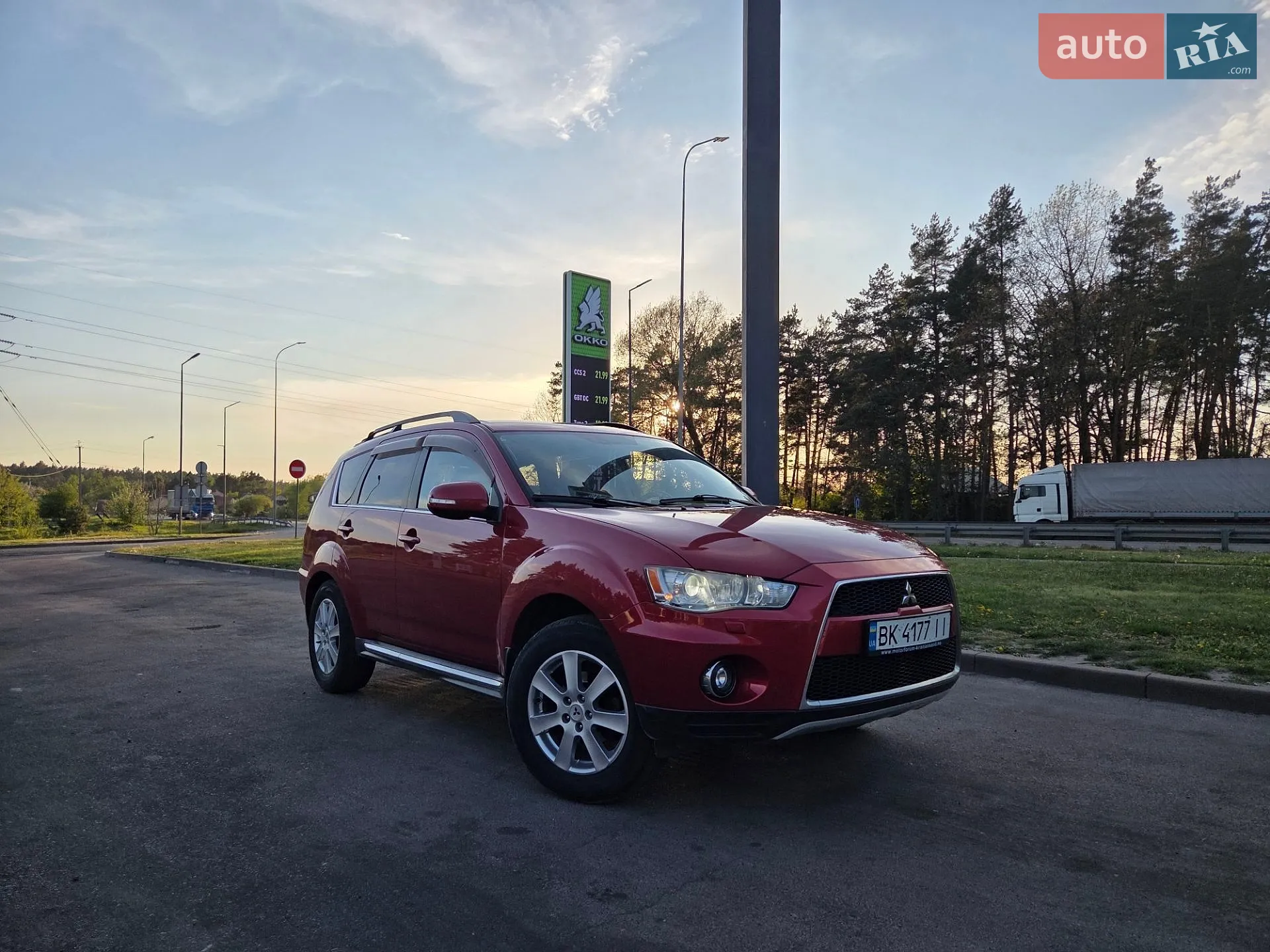 2010 Mitsubishi Outlander - мініатюра 11