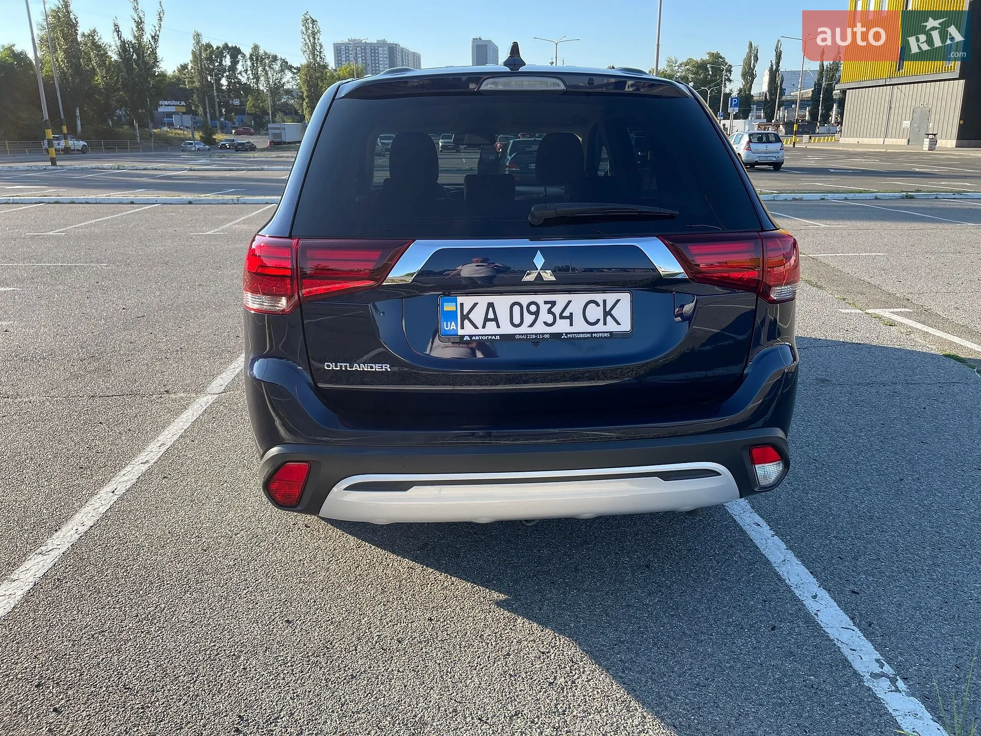 2021 Mitsubishi Outlander - мініатюра 10