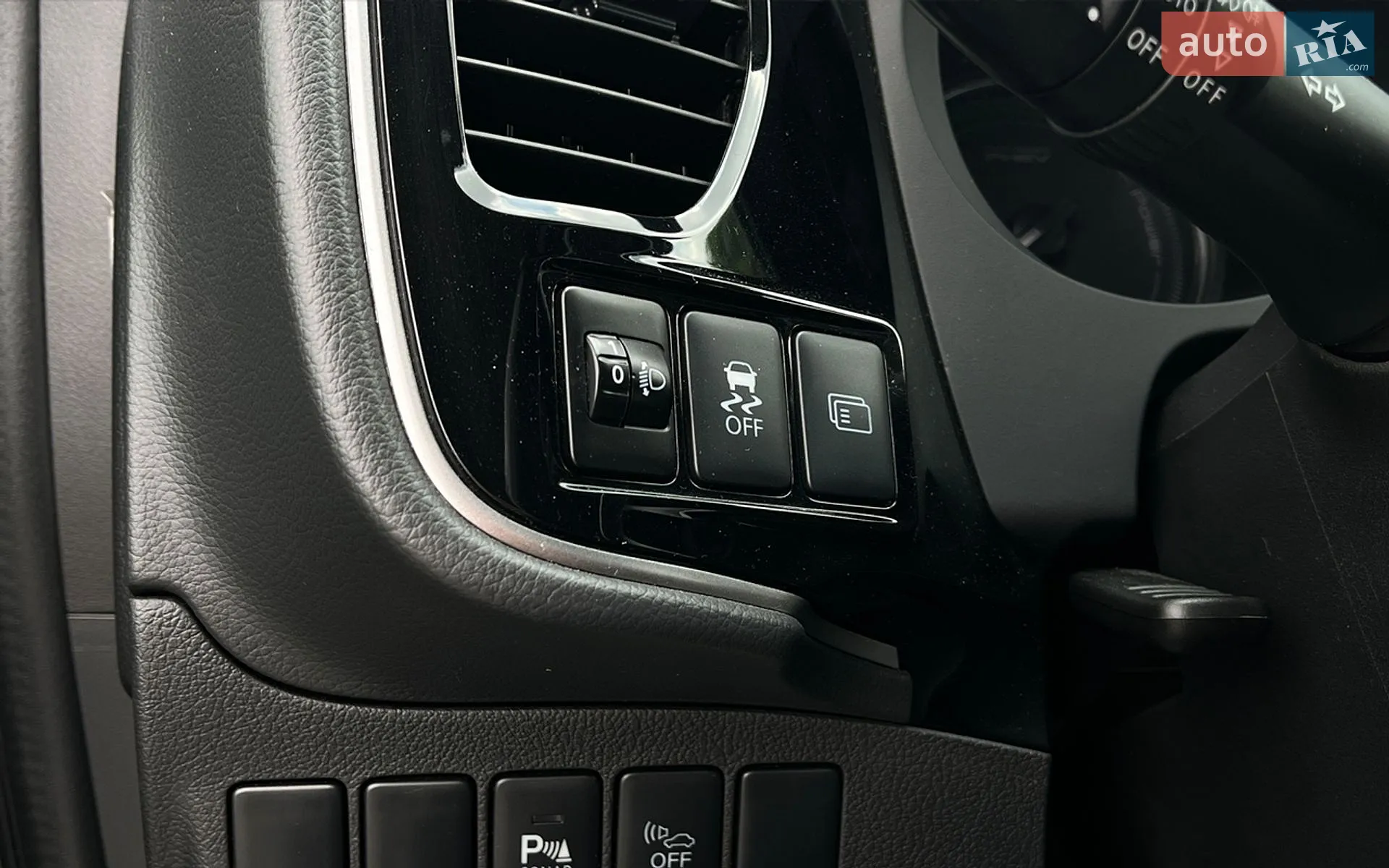 2016 Mitsubishi Outlander - мініатюра 12