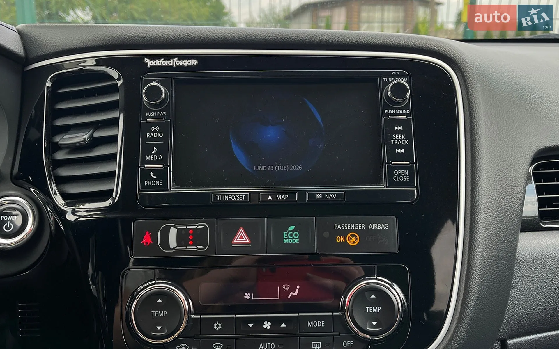 2016 Mitsubishi Outlander - мініатюра 18