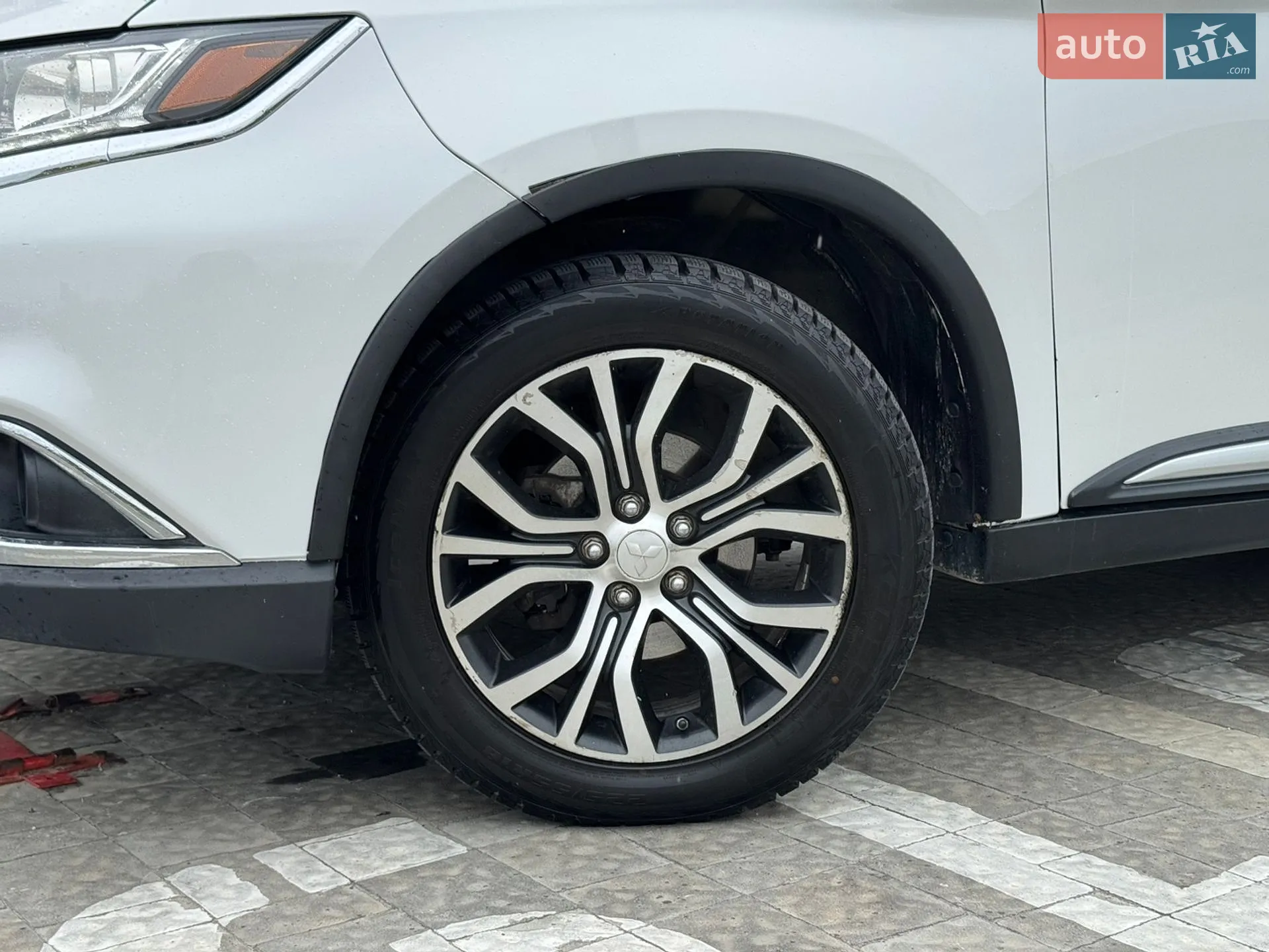 2016 Mitsubishi Outlander - мініатюра 4
