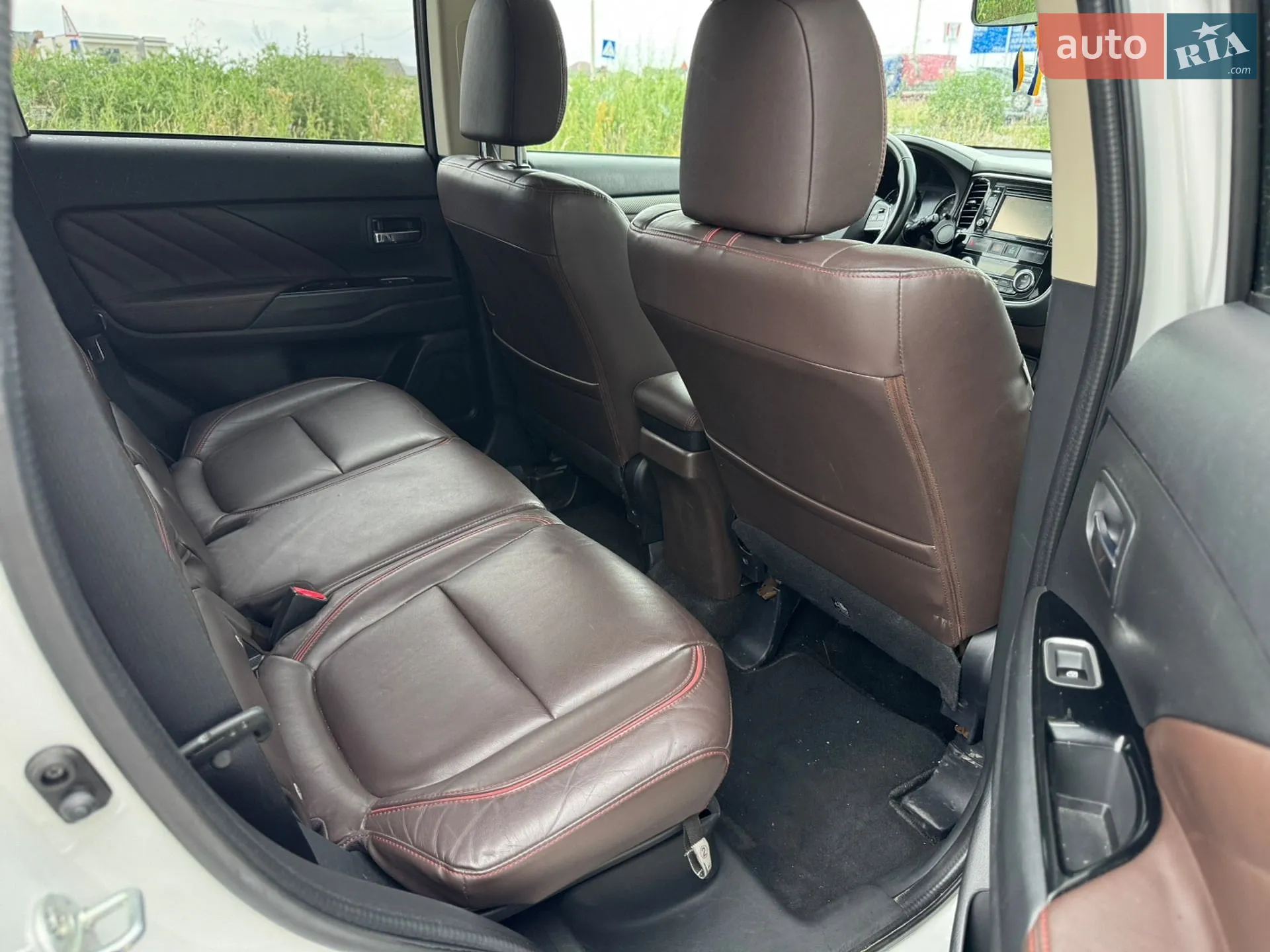 2016 Mitsubishi Outlander - мініатюра 47